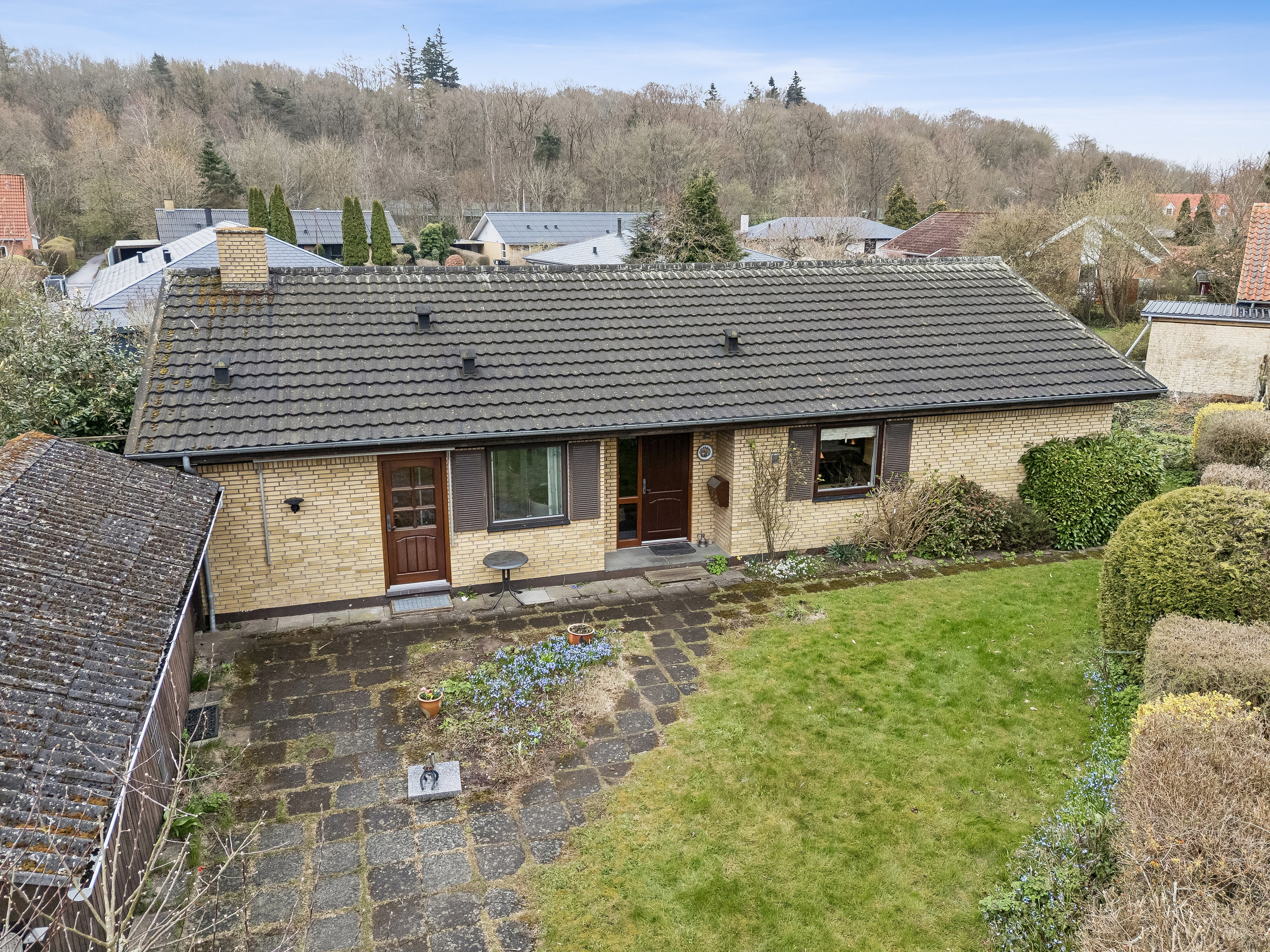 Fremhævet set fra haven billede i fuldskærmstilstand. Billede af Etterbjergvej 24, 4200 Slagelse