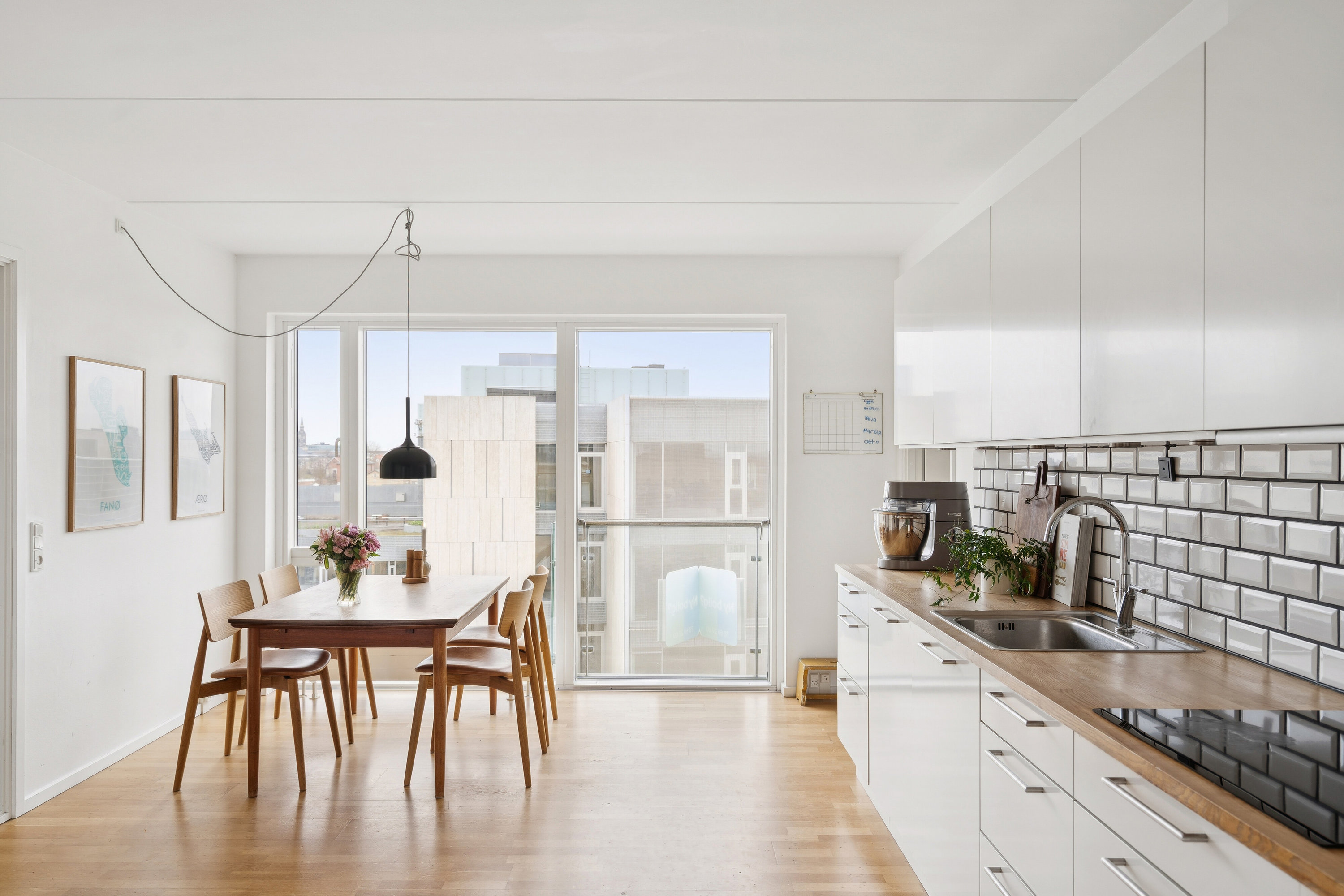 Fremhævet køkken billede i fuldskærmstilstand. Billede af Tom Kristensens Vej 28, 5. tv., 2300 København S