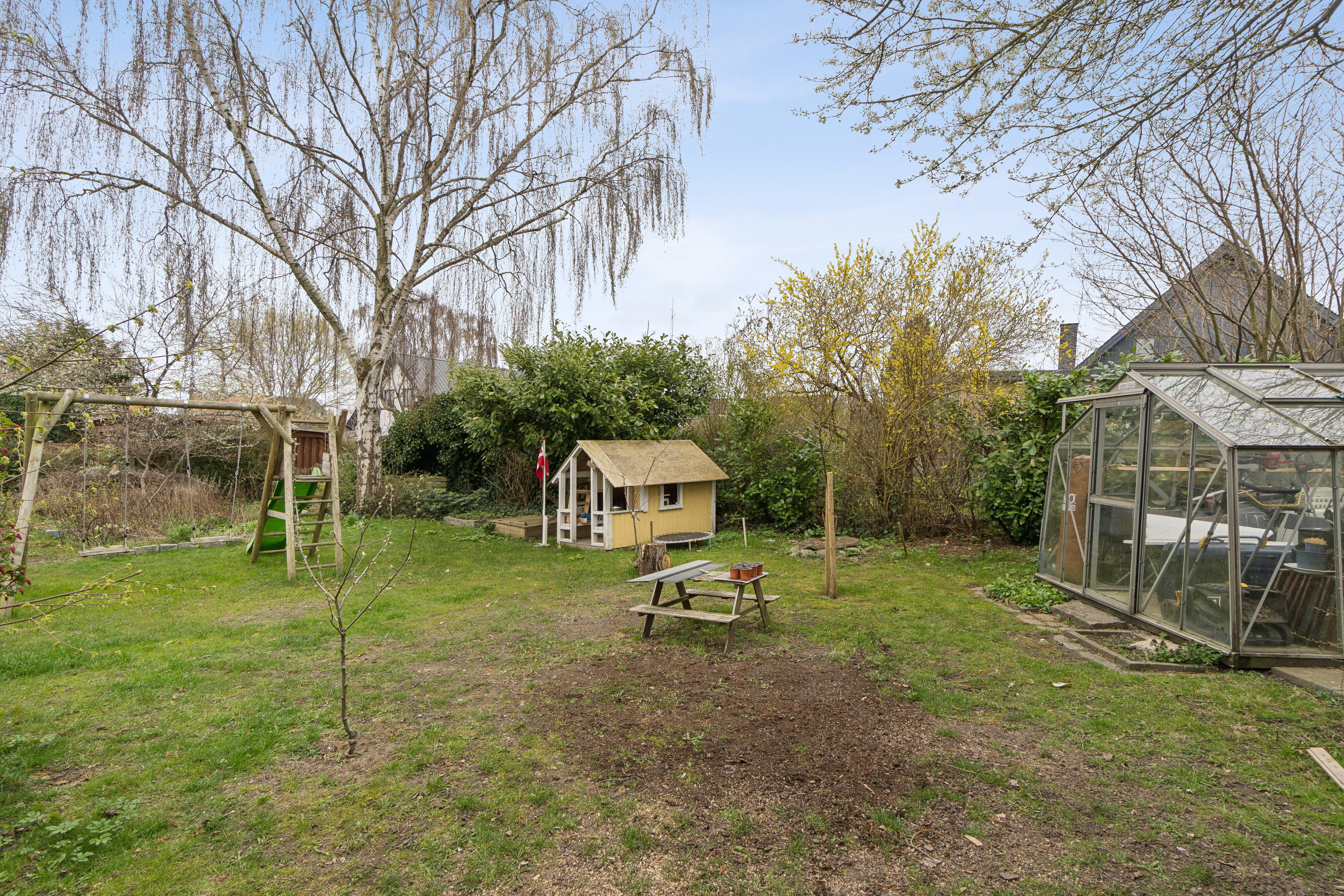 Fremhævet set fra haven billede i fuldskærmstilstand. Billede af Jyllingevej 175, 2610 Rødovre