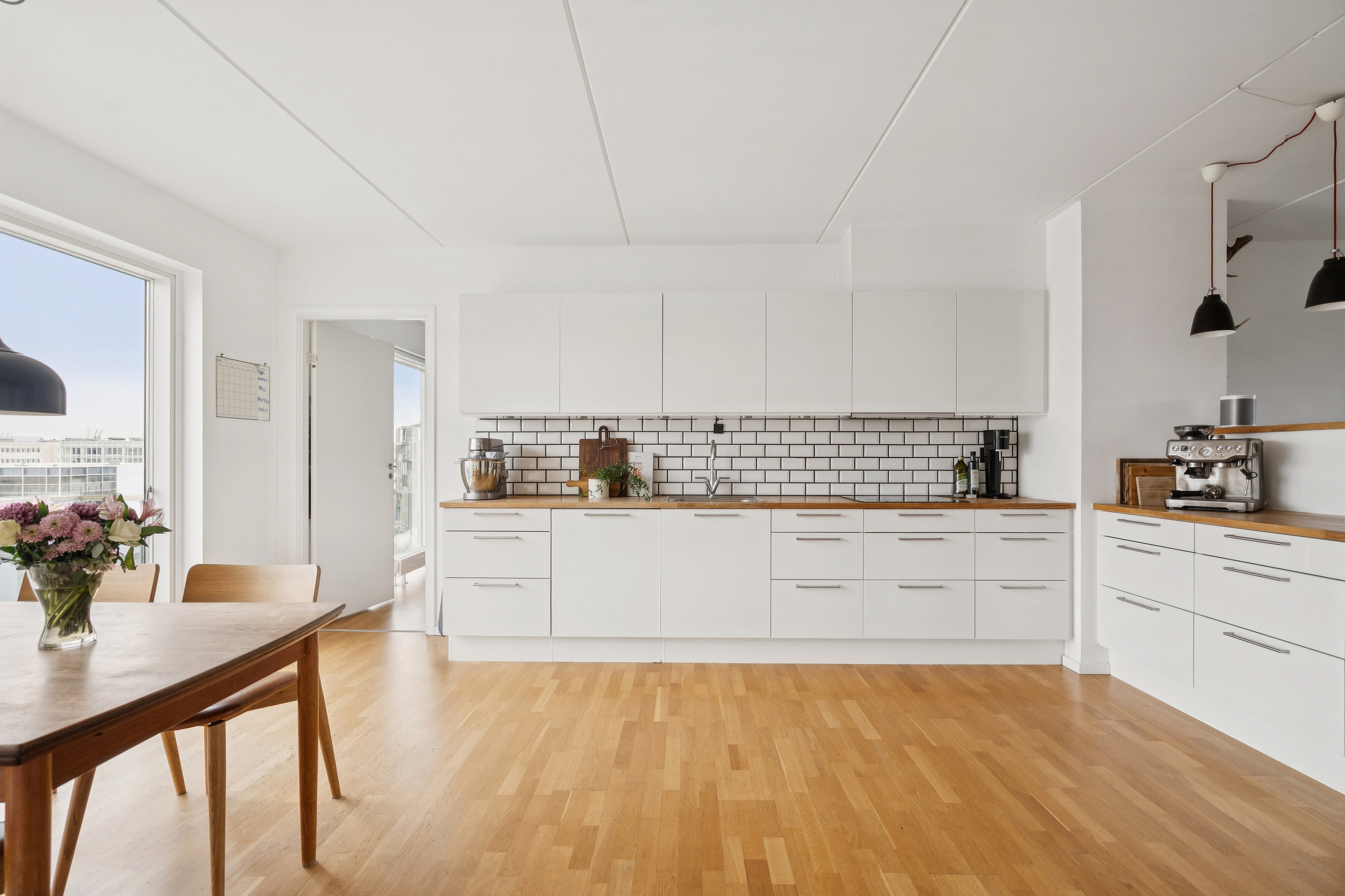 Fremhævet køkken billede i fuldskærmstilstand. Billede af Tom Kristensens Vej 28, 5. tv., 2300 København S