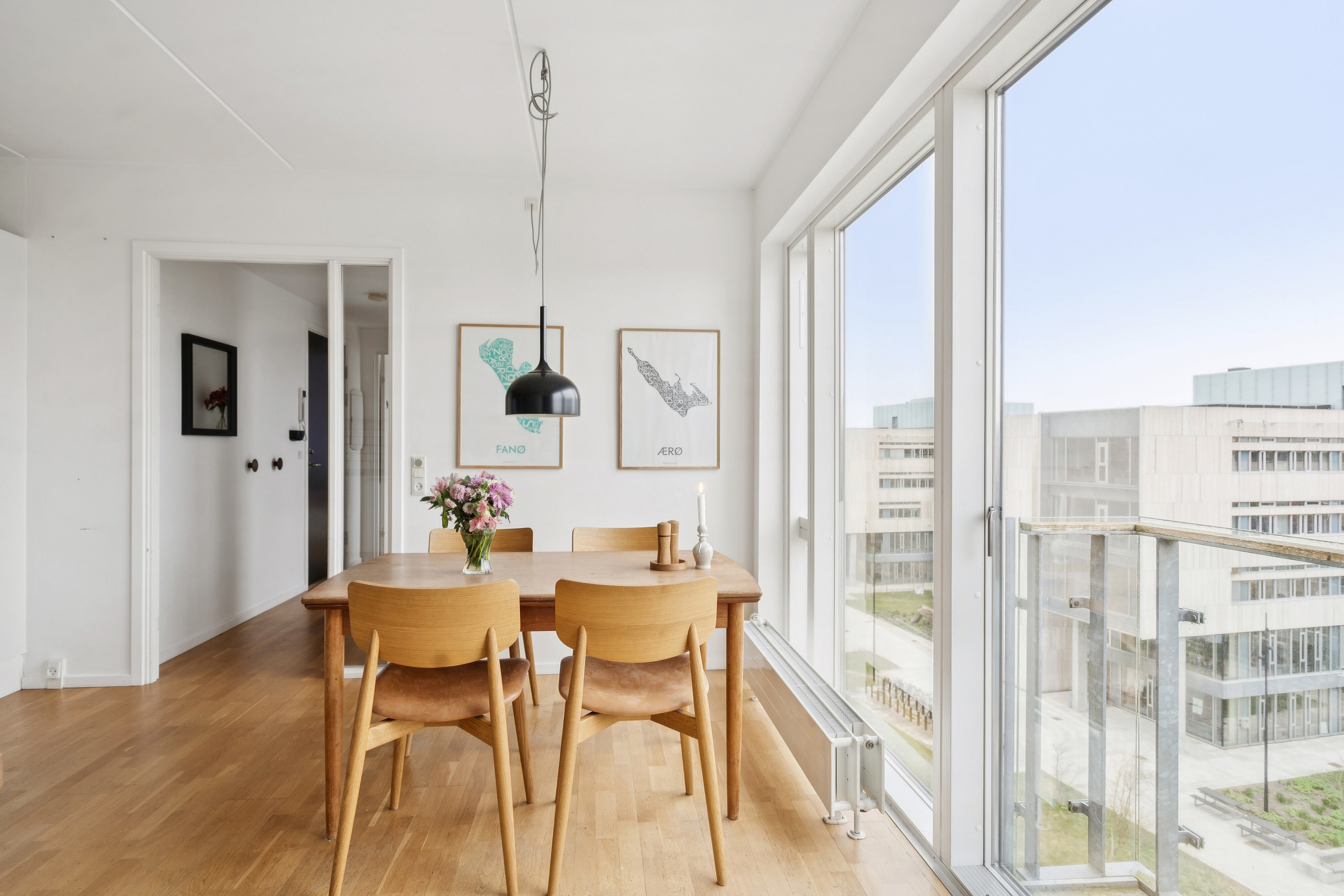 Fremhævet spisestue billede i fuldskærmstilstand. Billede af Tom Kristensens Vej 28, 5. tv., 2300 København S