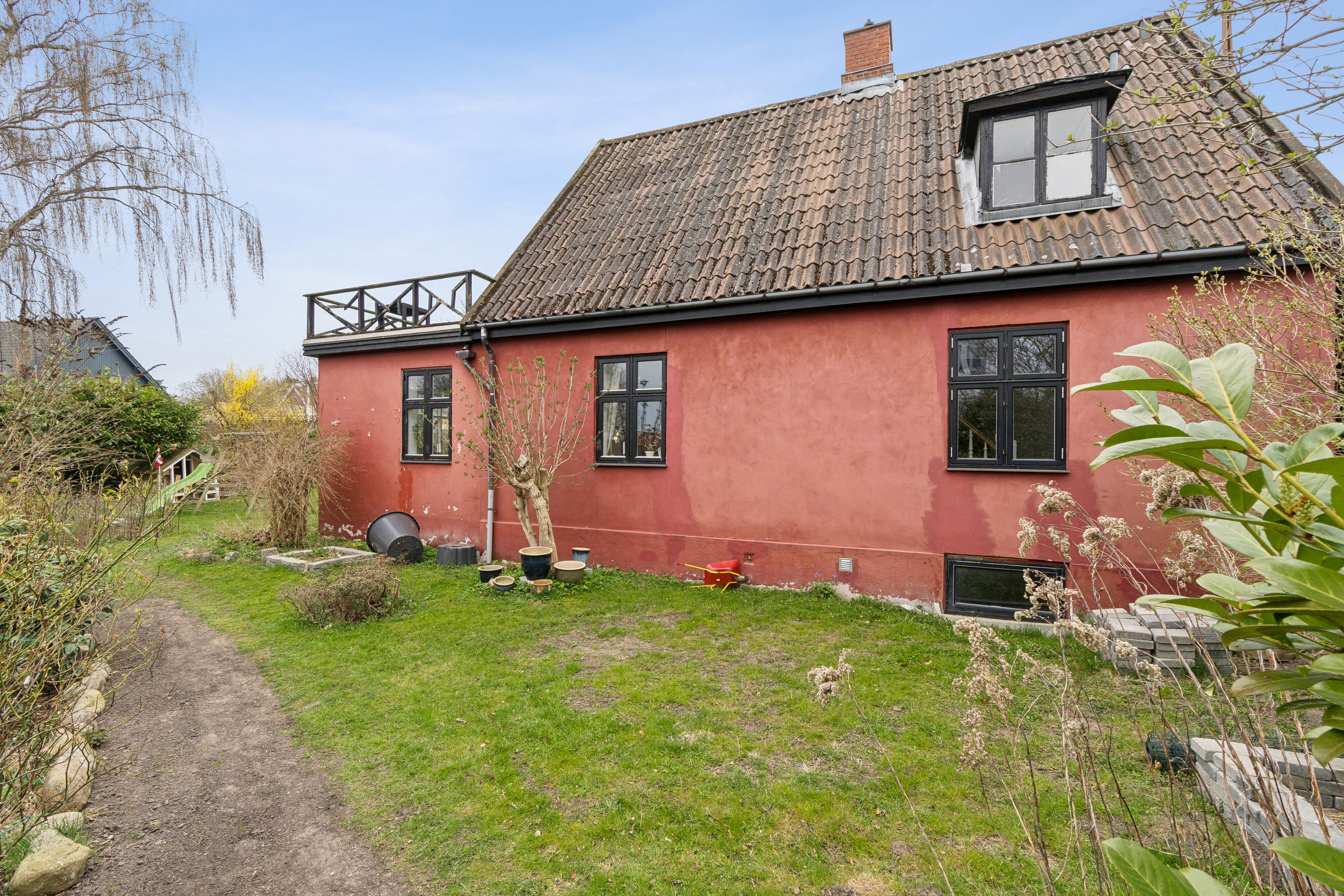 Fremhævet set fra haven billede i fuldskærmstilstand. Billede af Jyllingevej 175, 2610 Rødovre