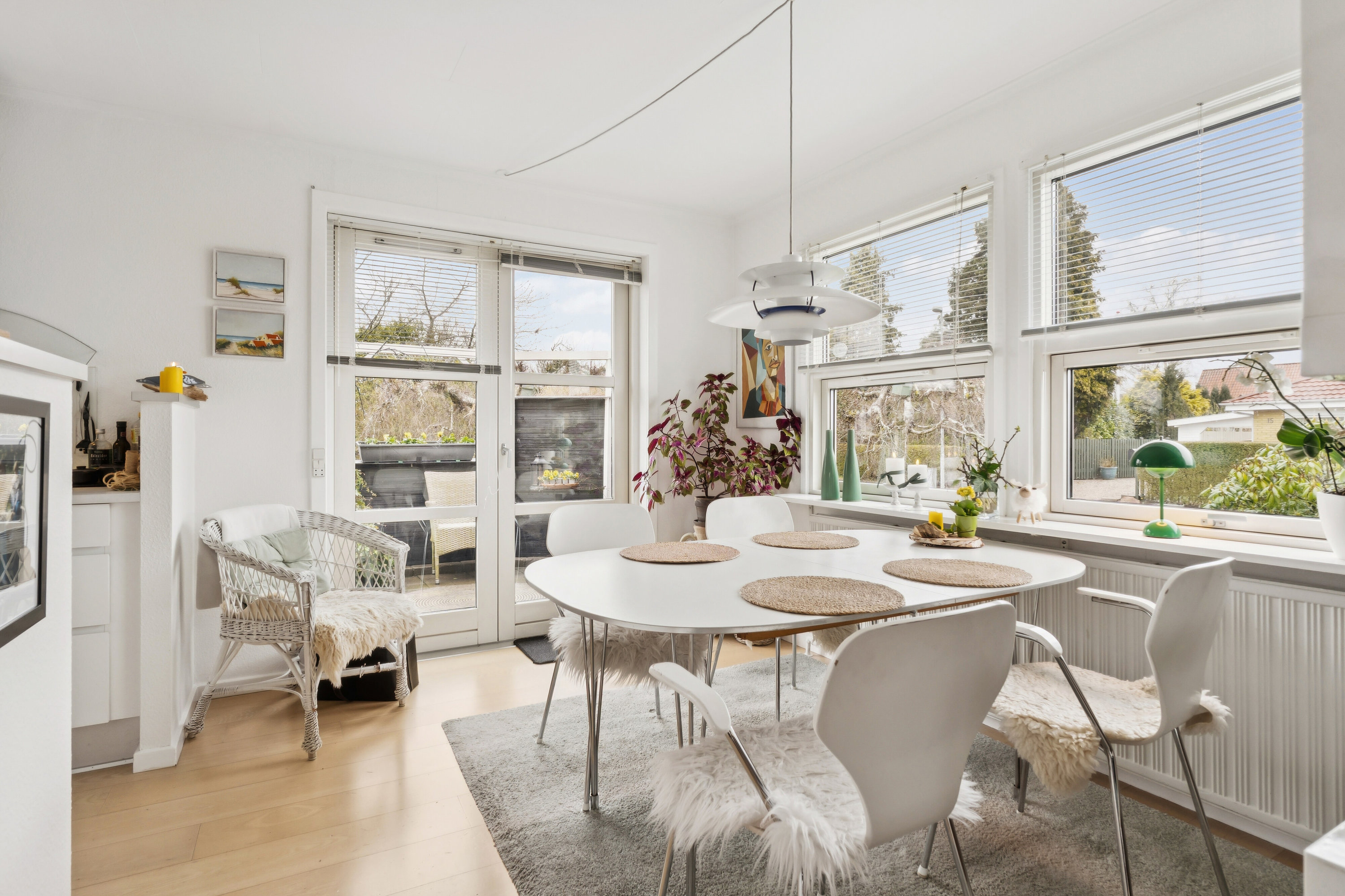 Fremhævet spisestue billede i fuldskærmstilstand. Billede af Åparken 24, Kirkeby, 5771 Stenstrup