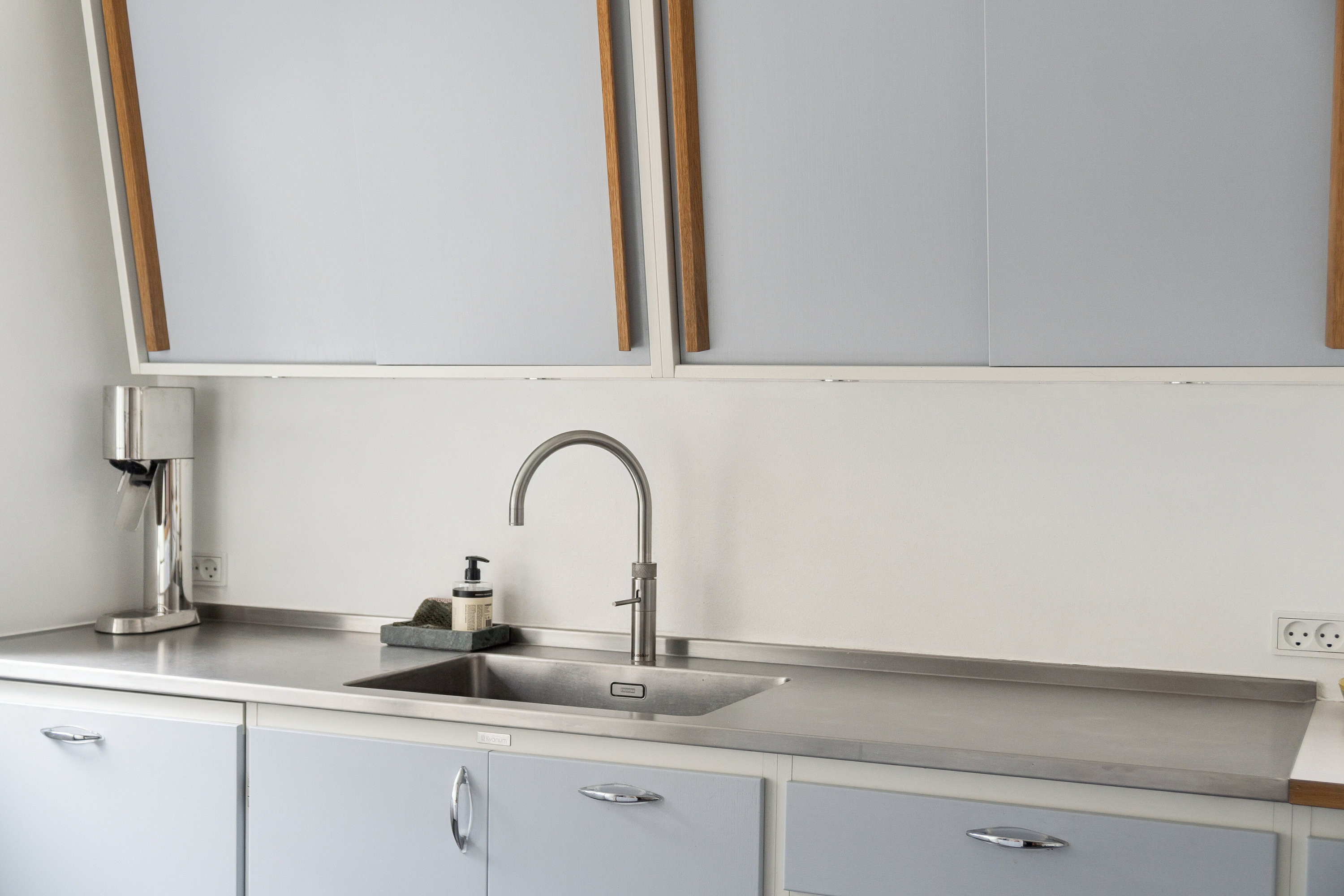 Fremhævet køkken billede i fuldskærmstilstand. Billede af Kulsvierparken 1, 2800 Kongens Lyngby