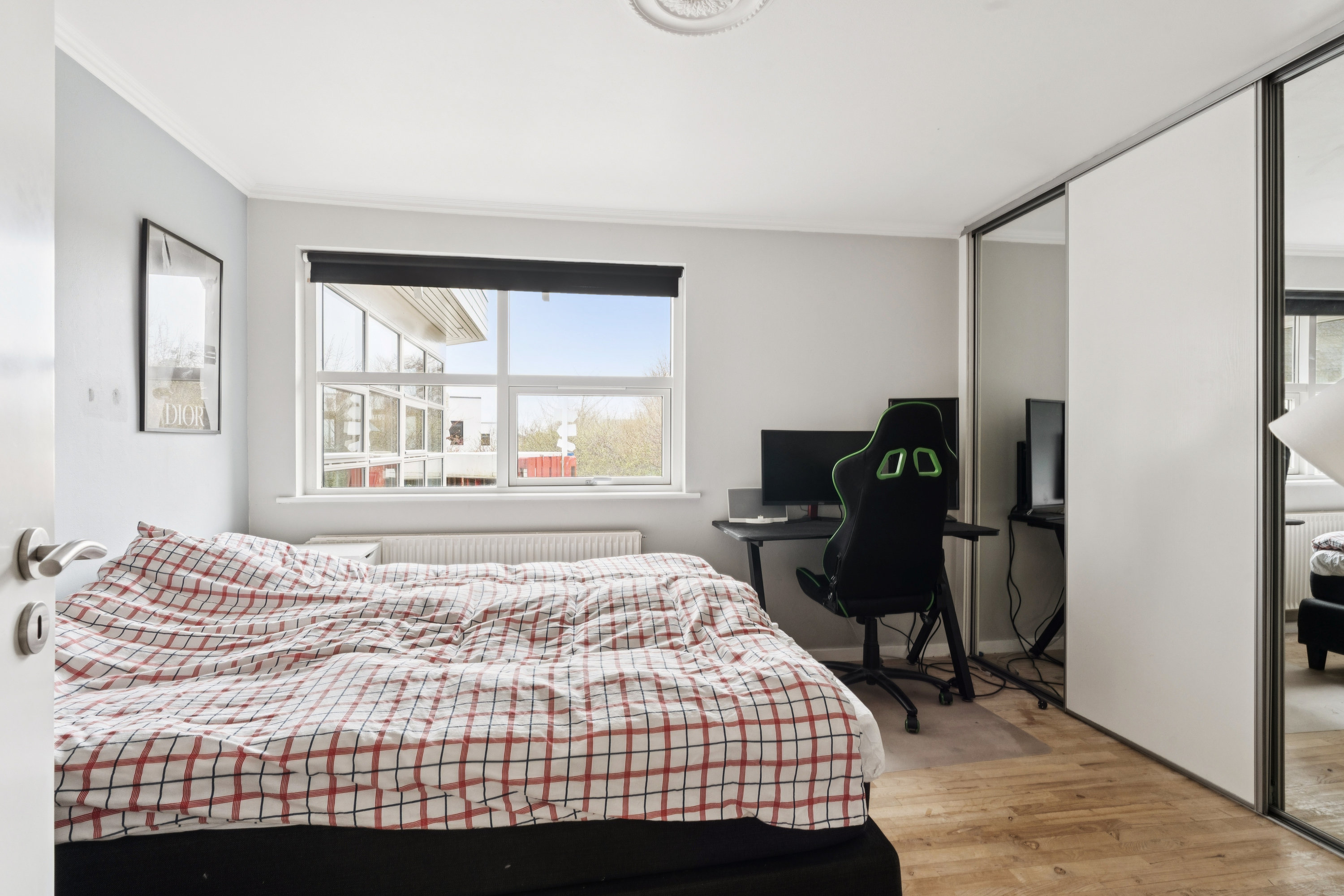 Fremhævet værelse billede i fuldskærmstilstand. Billede af Nielsmindevej 17, Gug, 9210 Aalborg SØ