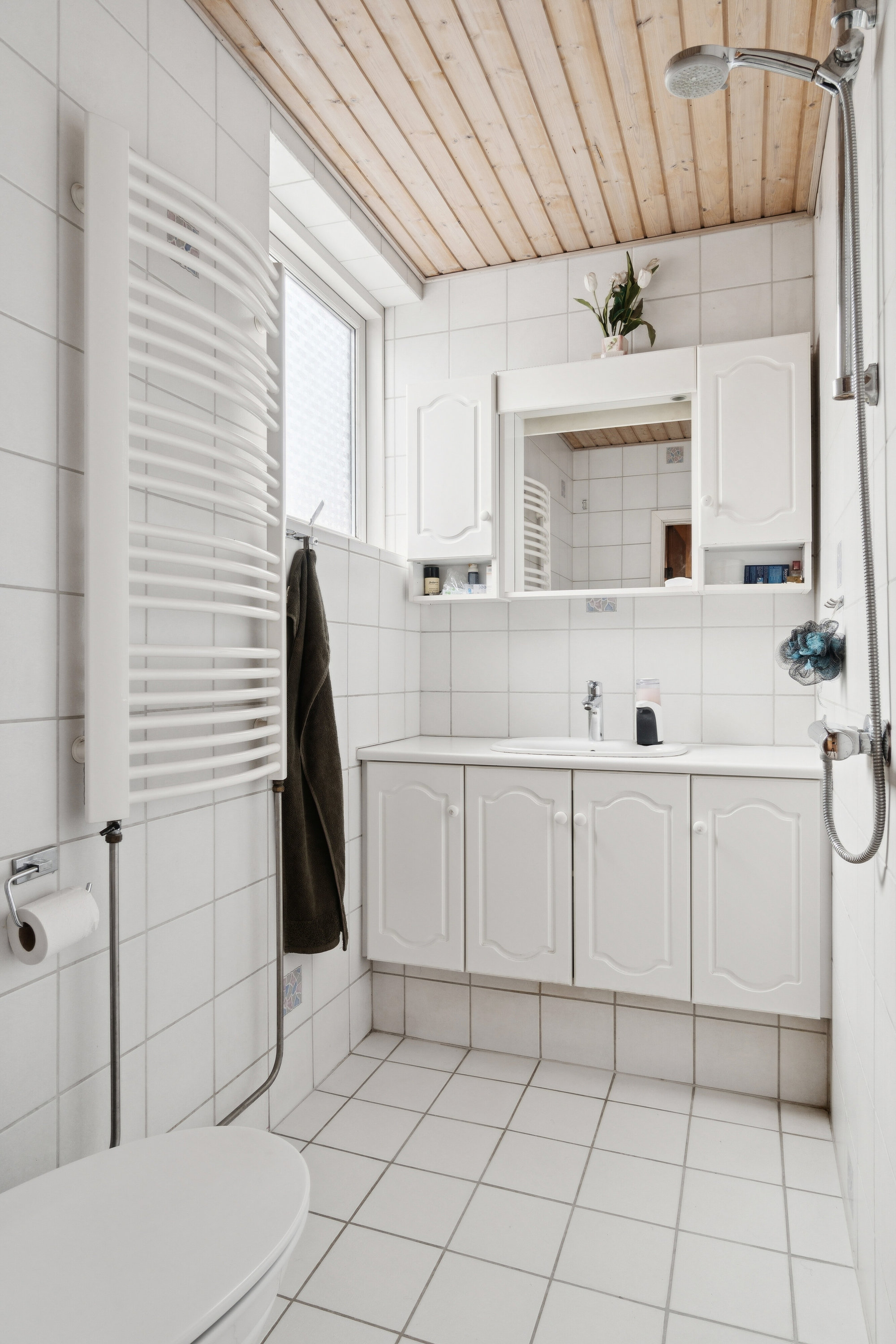 Fremhævet badeværelse billede i fuldskærmstilstand. Billede af Bystævnet 5, Rønnebæk, 4700 Næstved