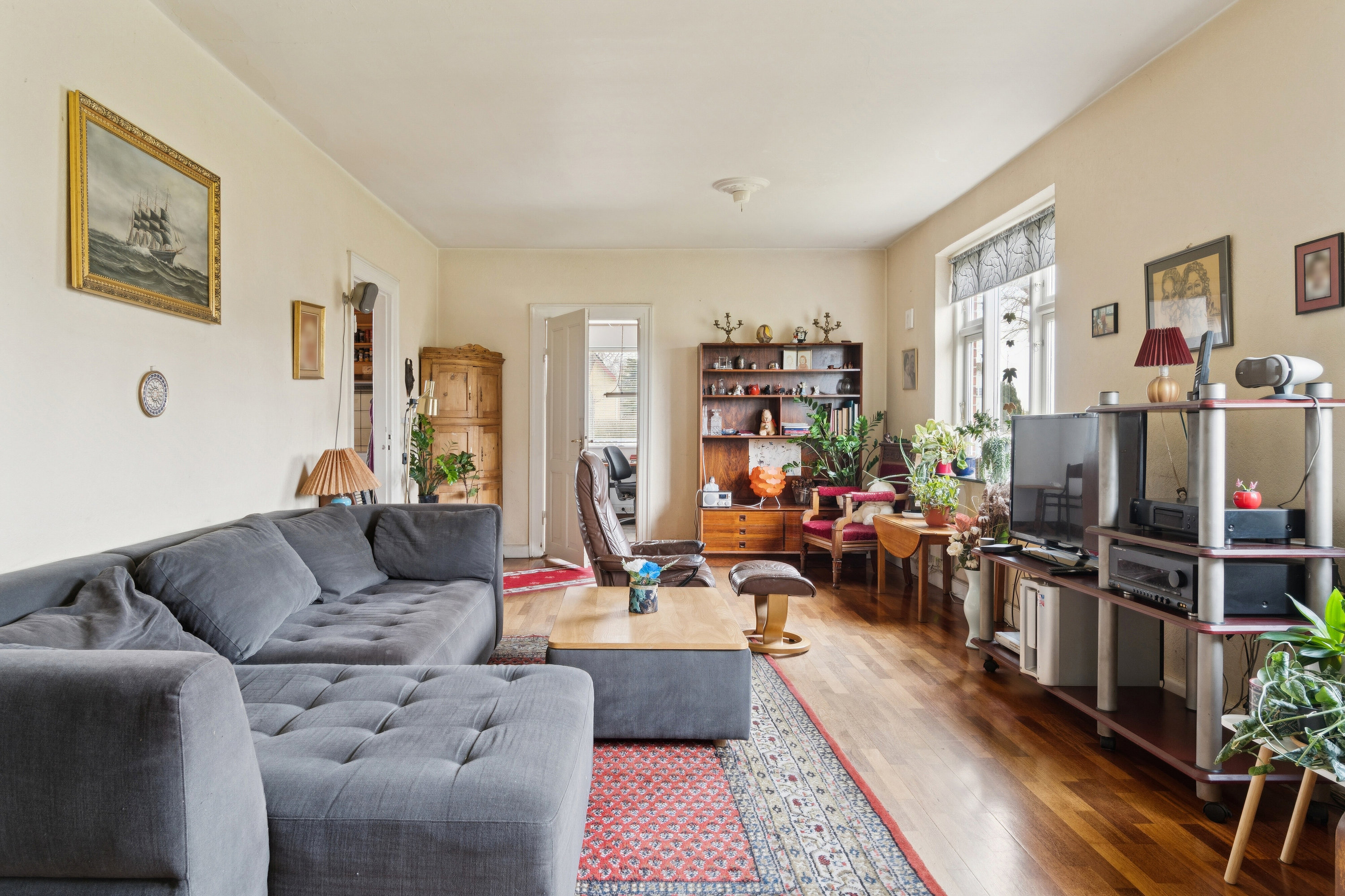 Fremhævet stue billede i fuldskærmstilstand. Billede af Bystævnet 5, Rønnebæk, 4700 Næstved