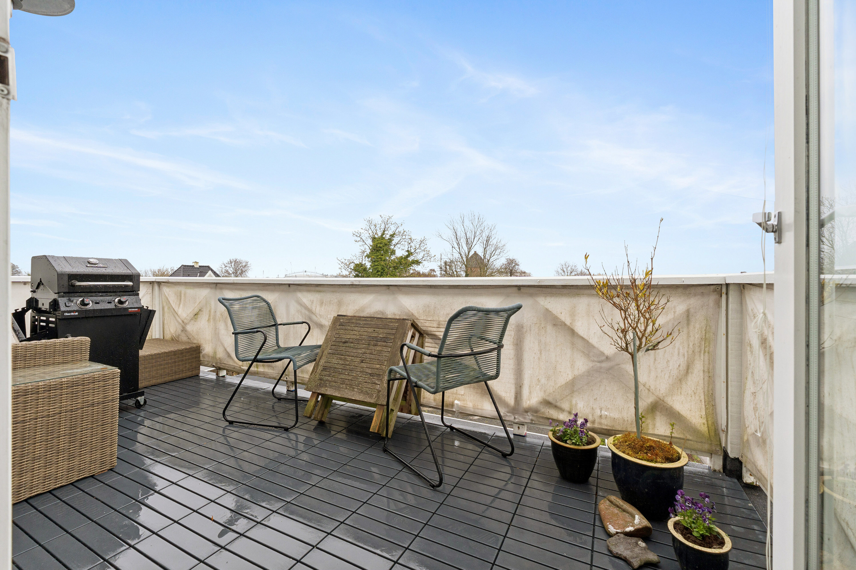 Fremhævet altan billede i fuldskærmstilstand. Billede af Dyrehavevej 85, 1., 5800 Nyborg