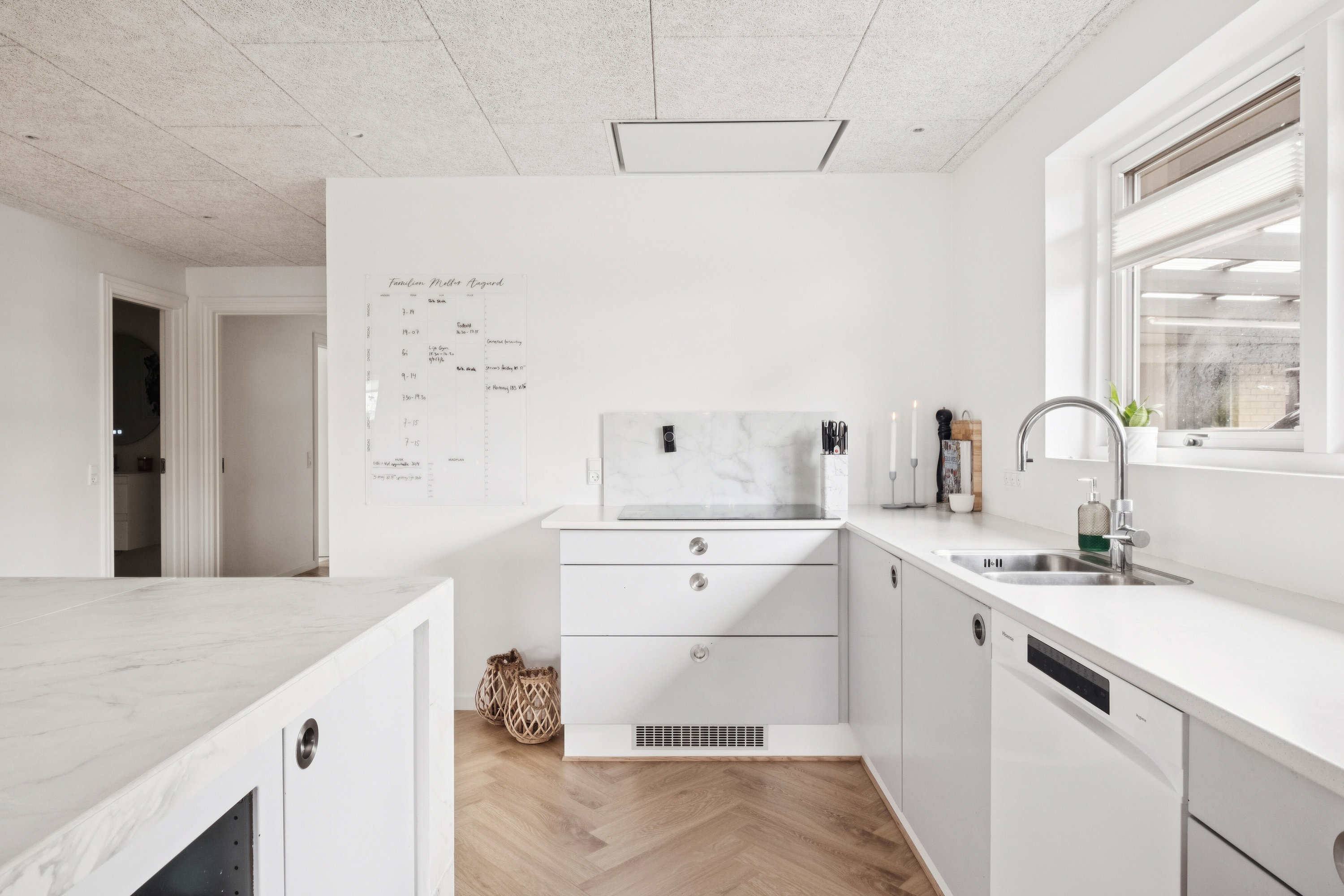 Fremhævet køkken billede i fuldskærmstilstand. Billede af Rakkebyvej 240, Rakkeby, 9800 Hjørring