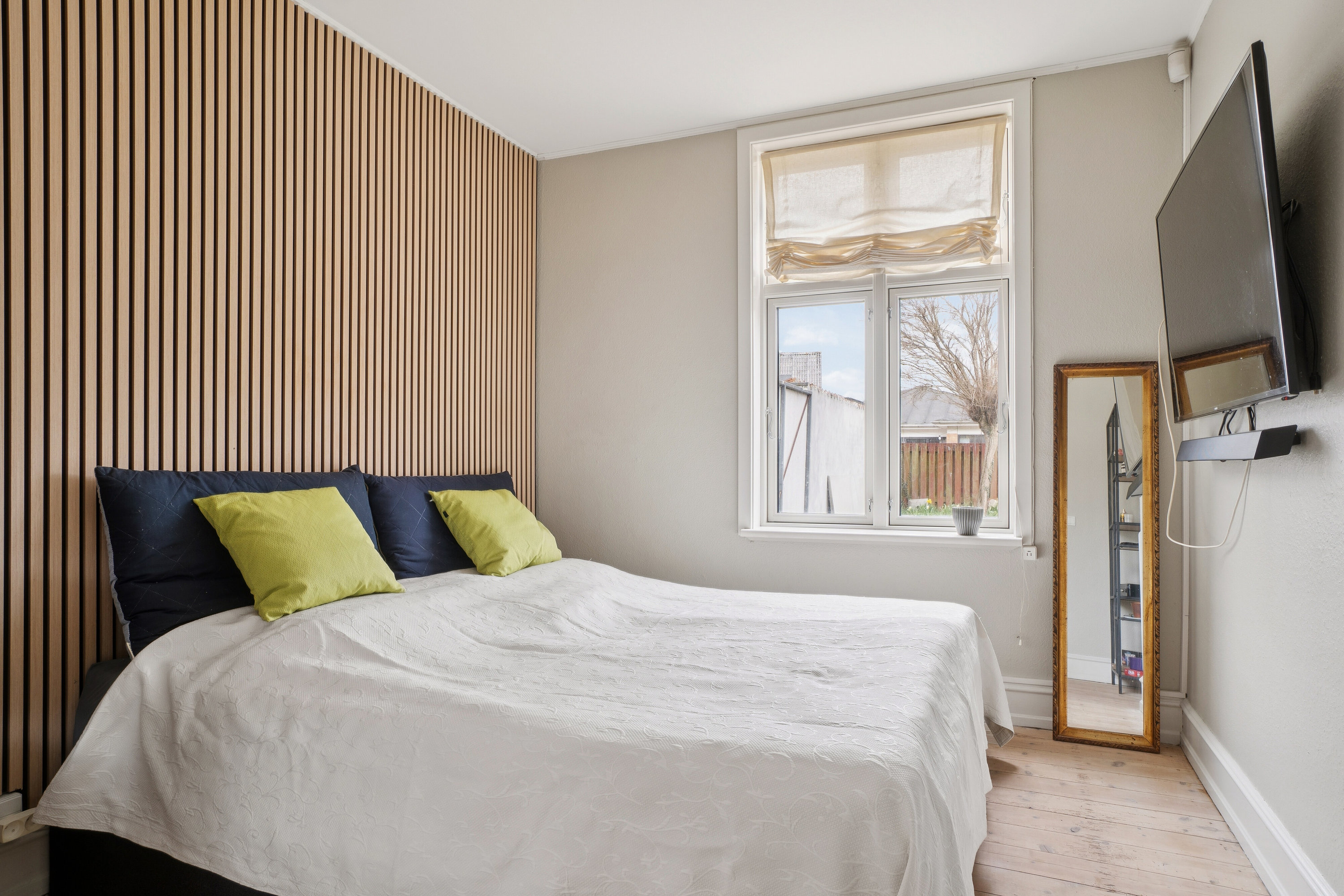 Fremhævet soveværelse billede i fuldskærmstilstand. Billede af Farimagsvej 11, 4700 Næstved