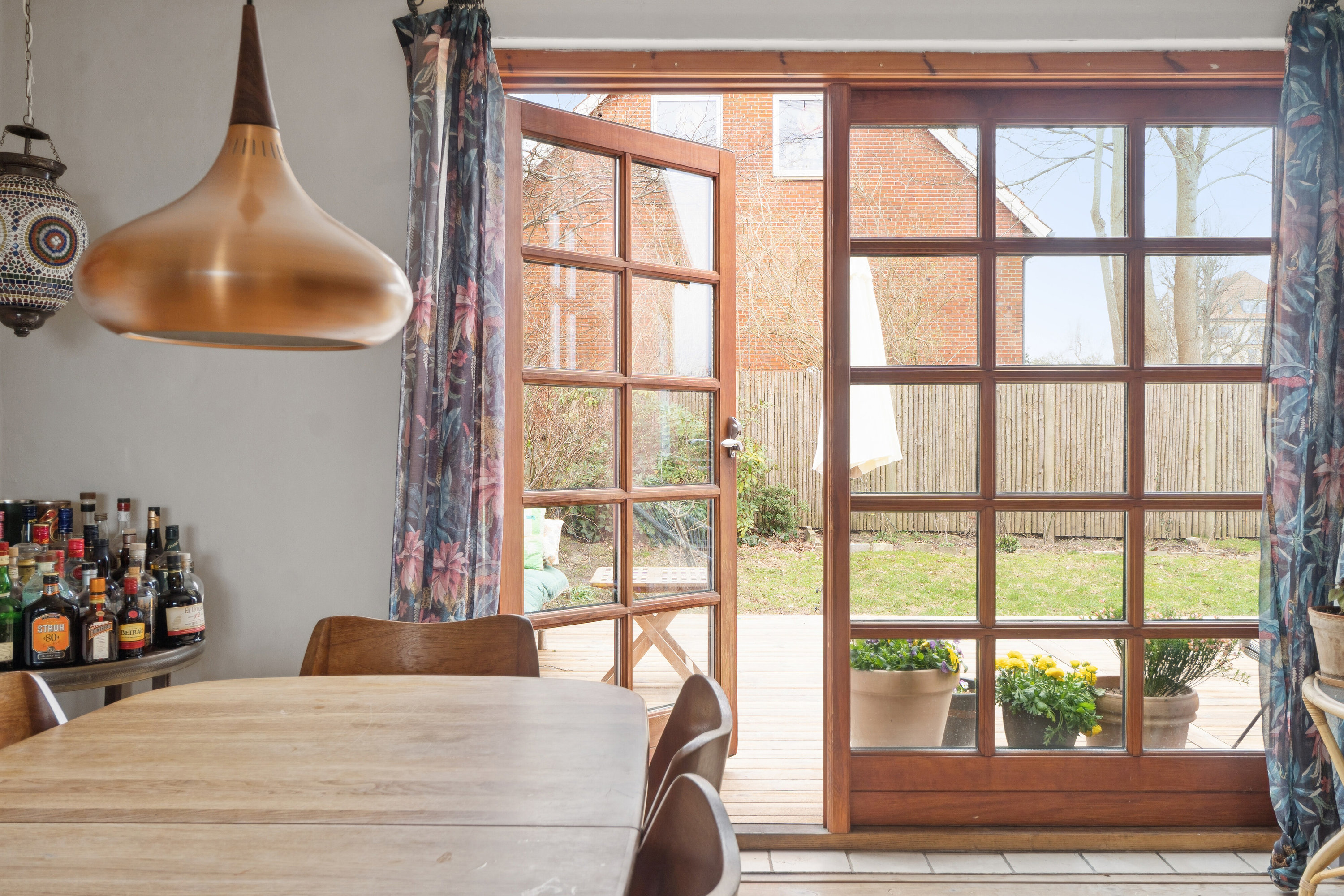 Fremhævet stue billede i fuldskærmstilstand. Billede af Johannes Ewalds Vej 4, 3100 Hornbæk