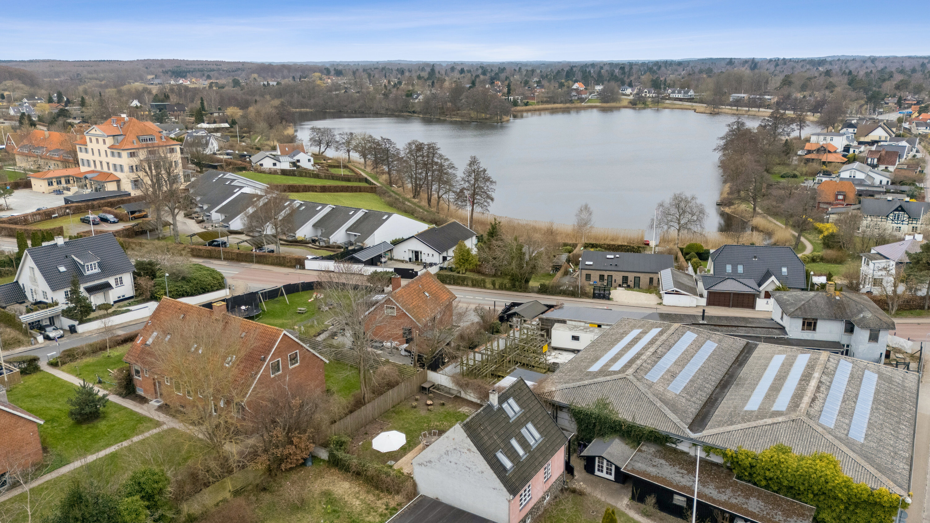 Fremhævet luftfoto billede i fuldskærmstilstand. Billede af Johannes Ewalds Vej 4, 3100 Hornbæk