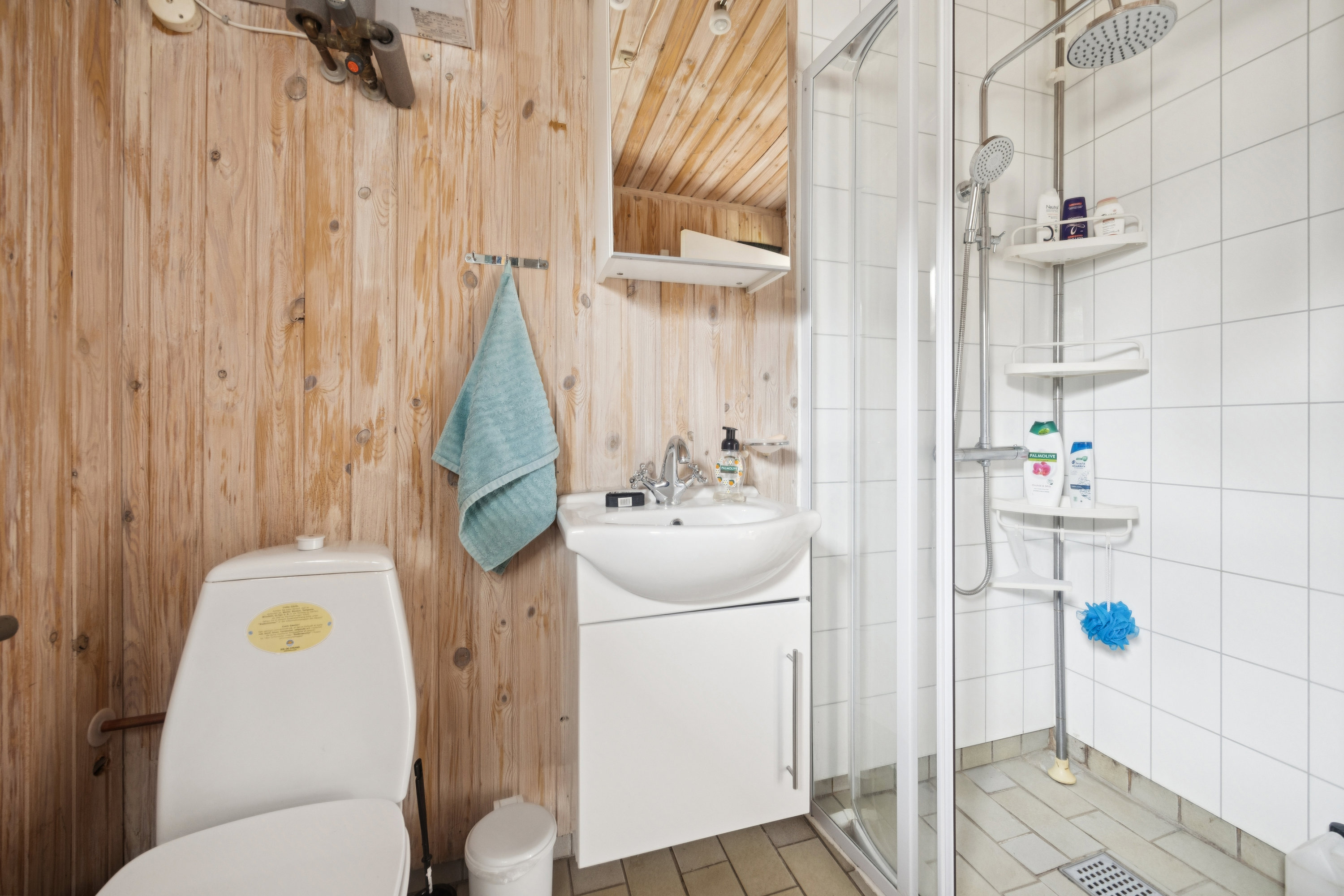 Fremhævet badeværelse billede i fuldskærmstilstand. Billede af Strandgårdsvej 41, Gerå, 9340 Asaa