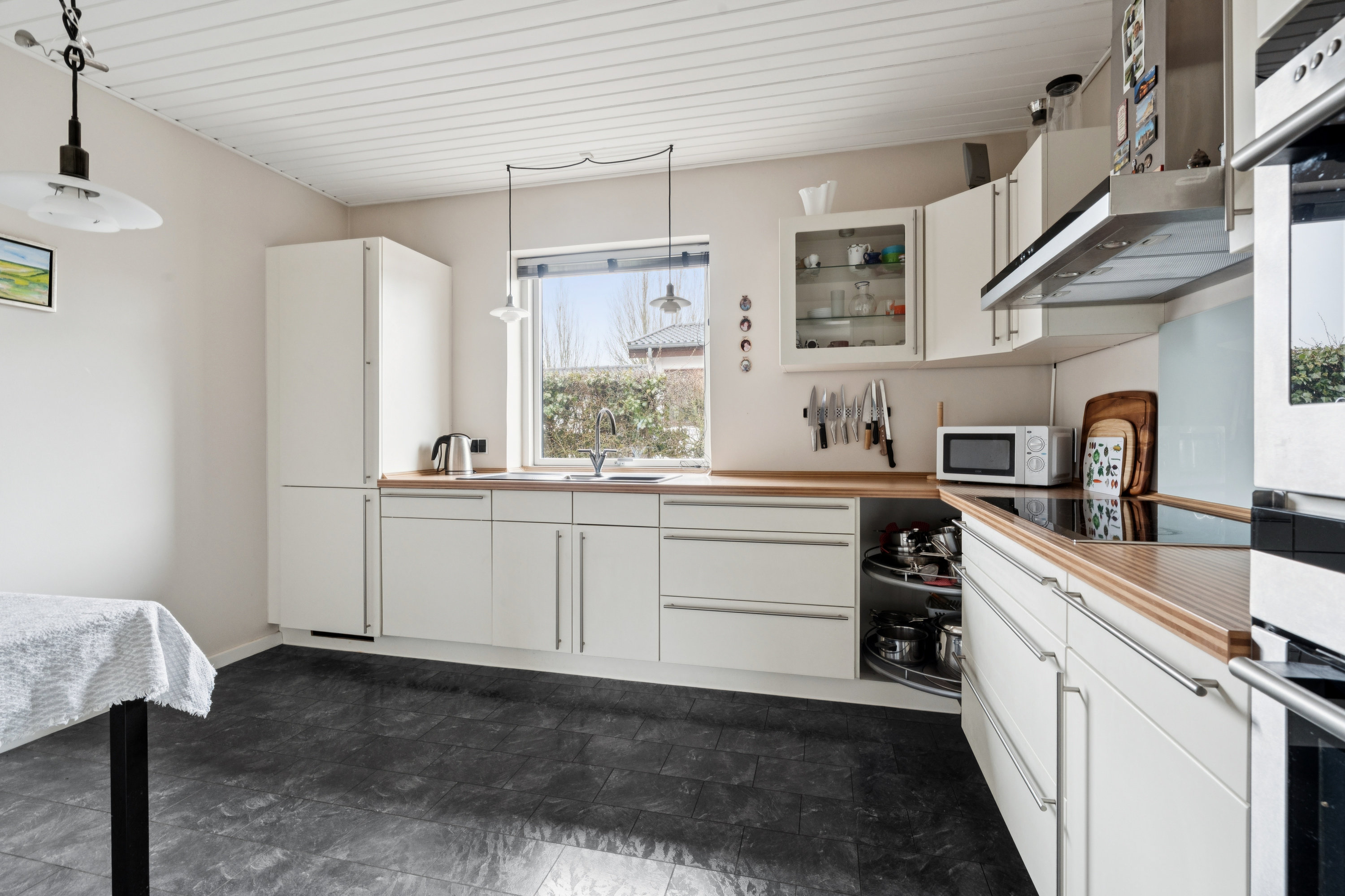 Fremhævet køkken billede i fuldskærmstilstand. Billede af Magnoliavej 41, 9000 Aalborg