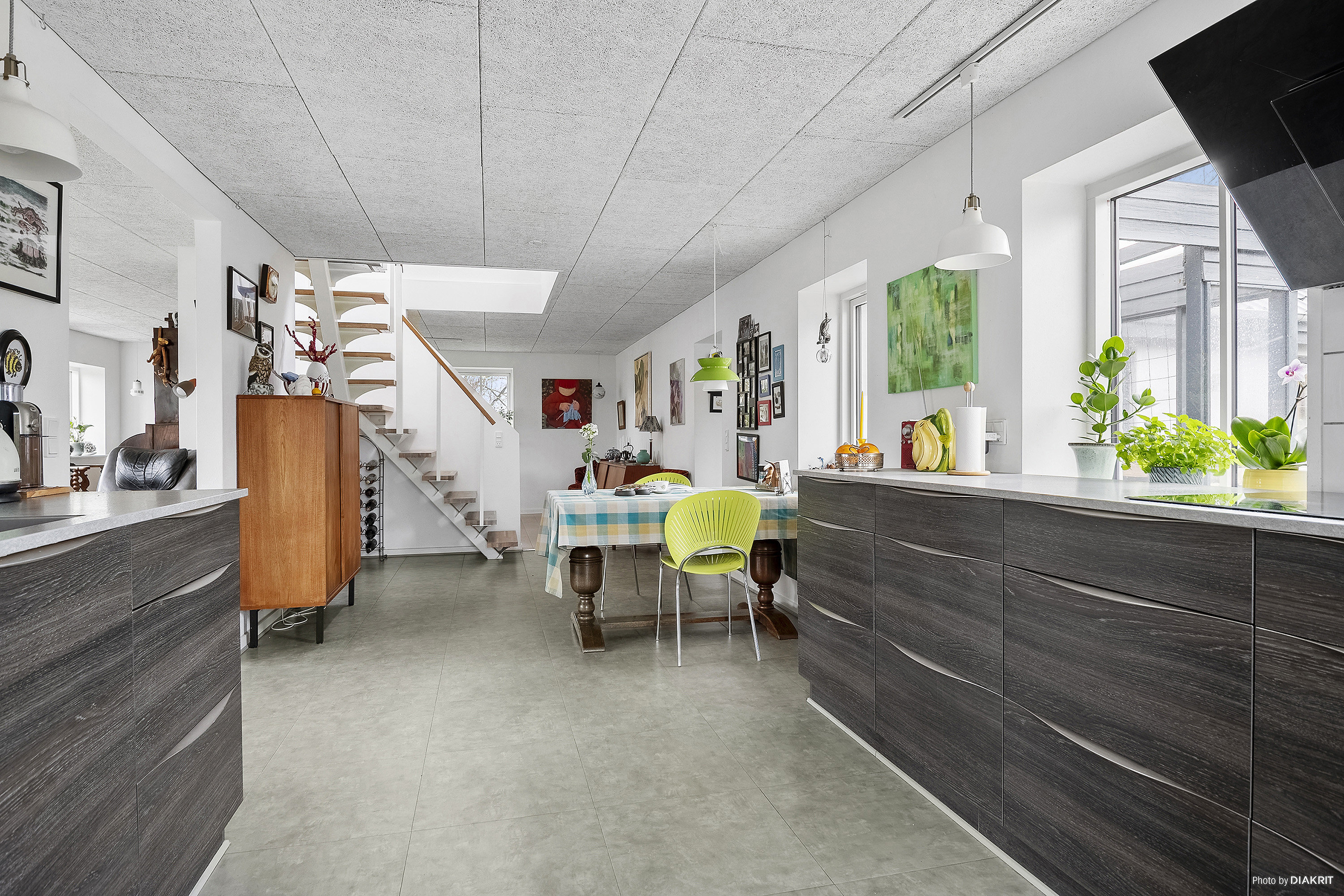 Fremhævet køkken billede i fuldskærmstilstand. Billede af Morsholt Mosevej 1, Morsholt, 8300 Odder