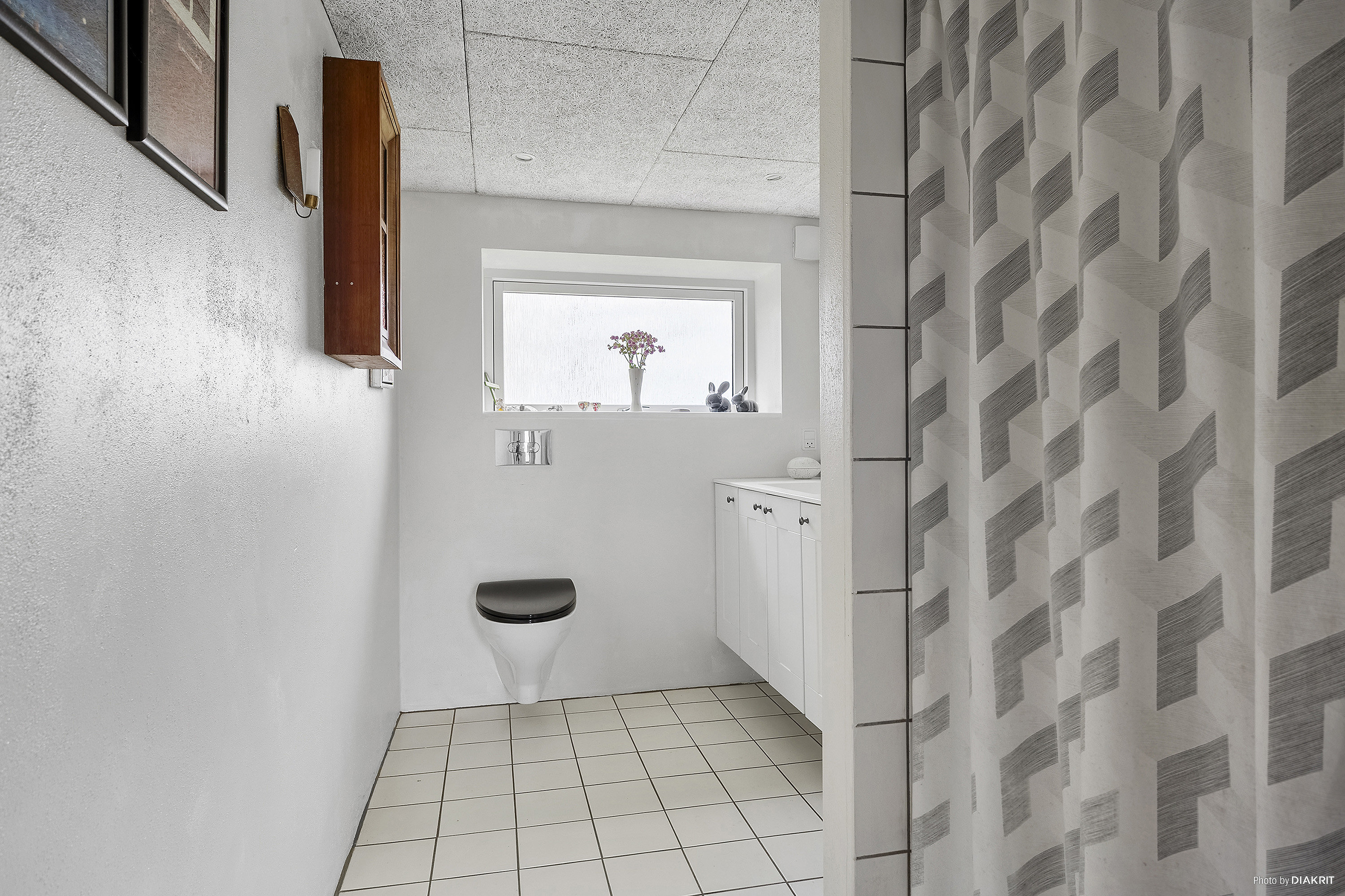 Fremhævet badeværelse billede i fuldskærmstilstand. Billede af Morsholt Mosevej 1, Morsholt, 8300 Odder