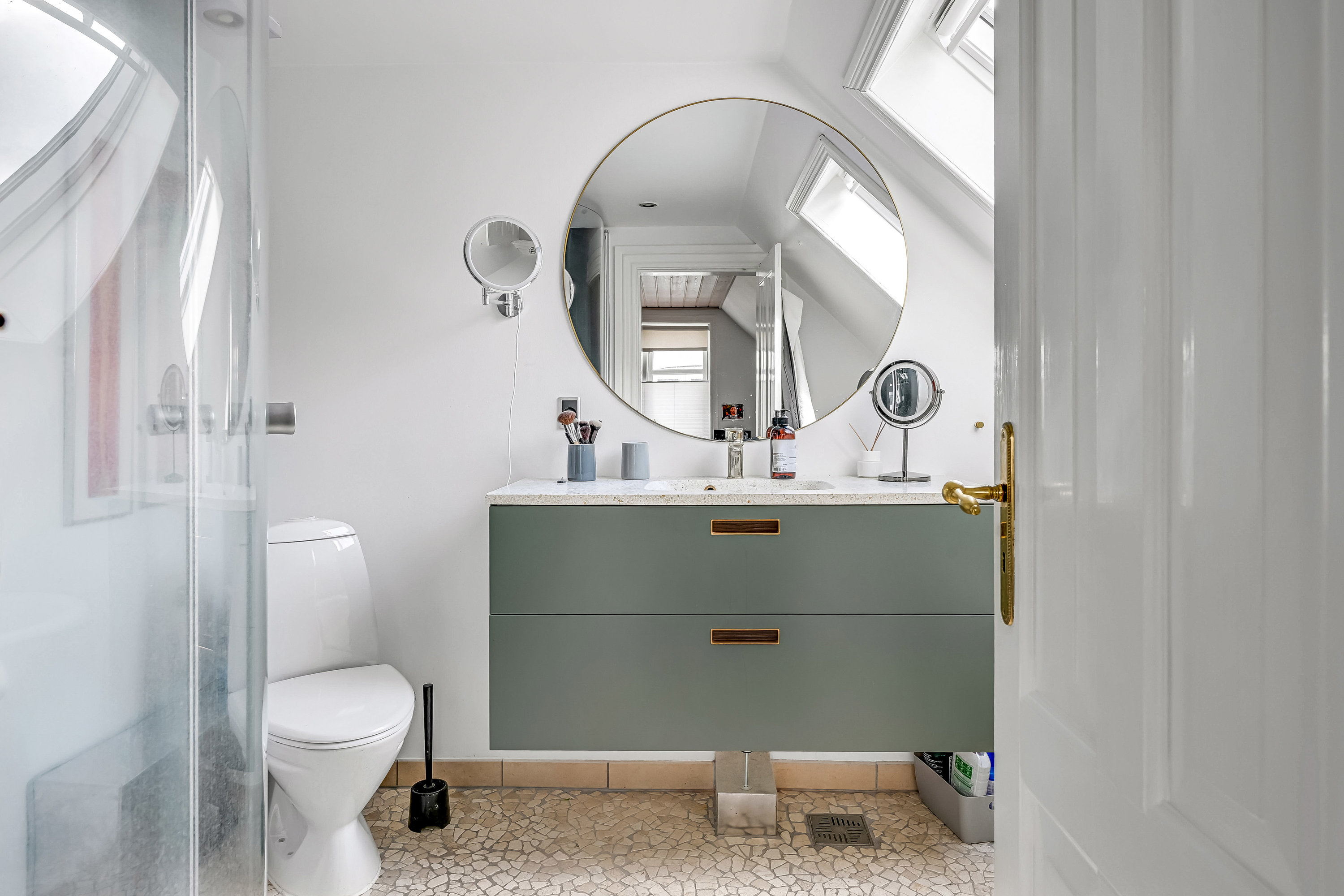 Fremhævet badeværelse billede i fuldskærmstilstand. Billede af Nørregade 72, 6700 Esbjerg