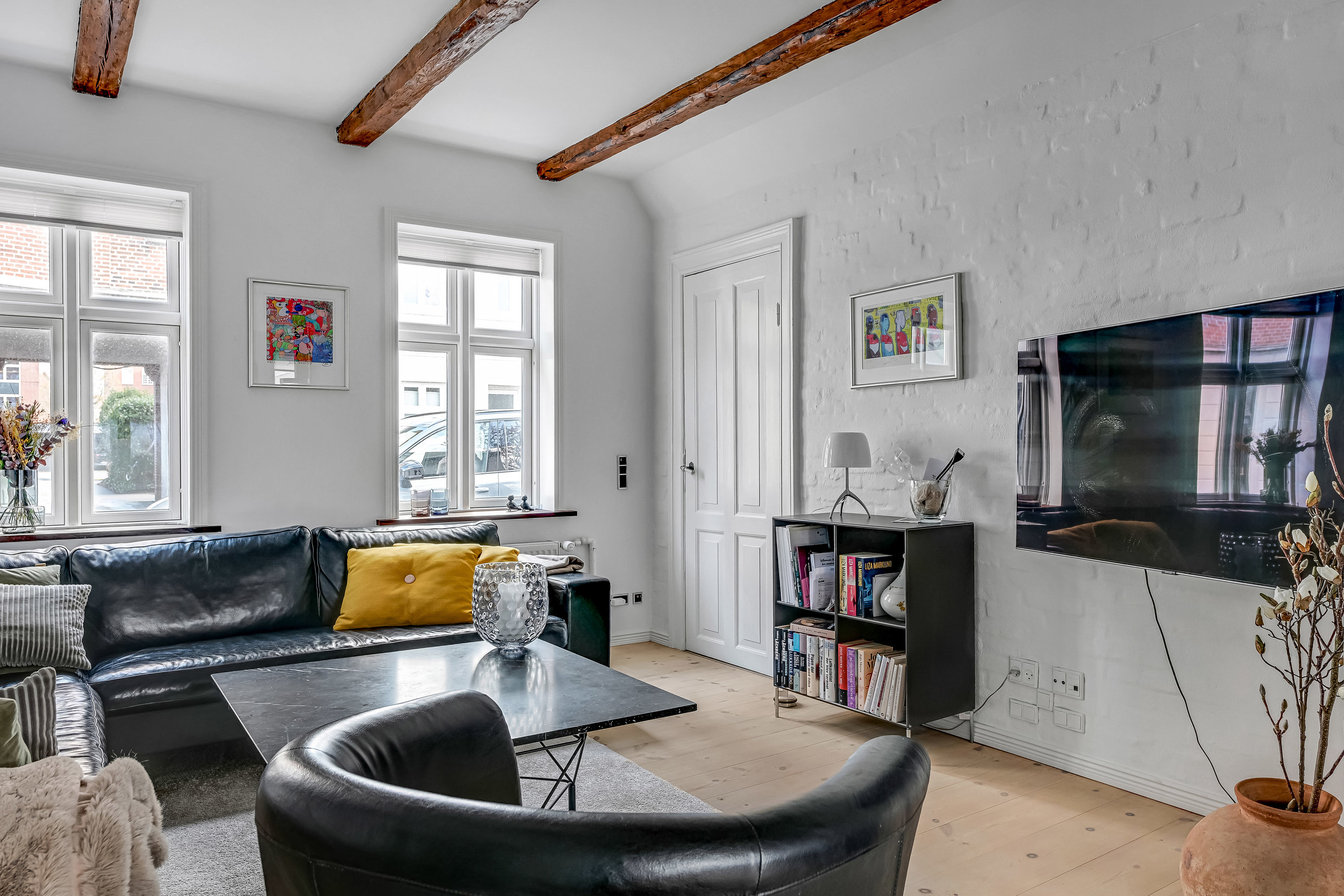 Fremhævet stue billede i fuldskærmstilstand. Billede af Nørregade 72, 6700 Esbjerg