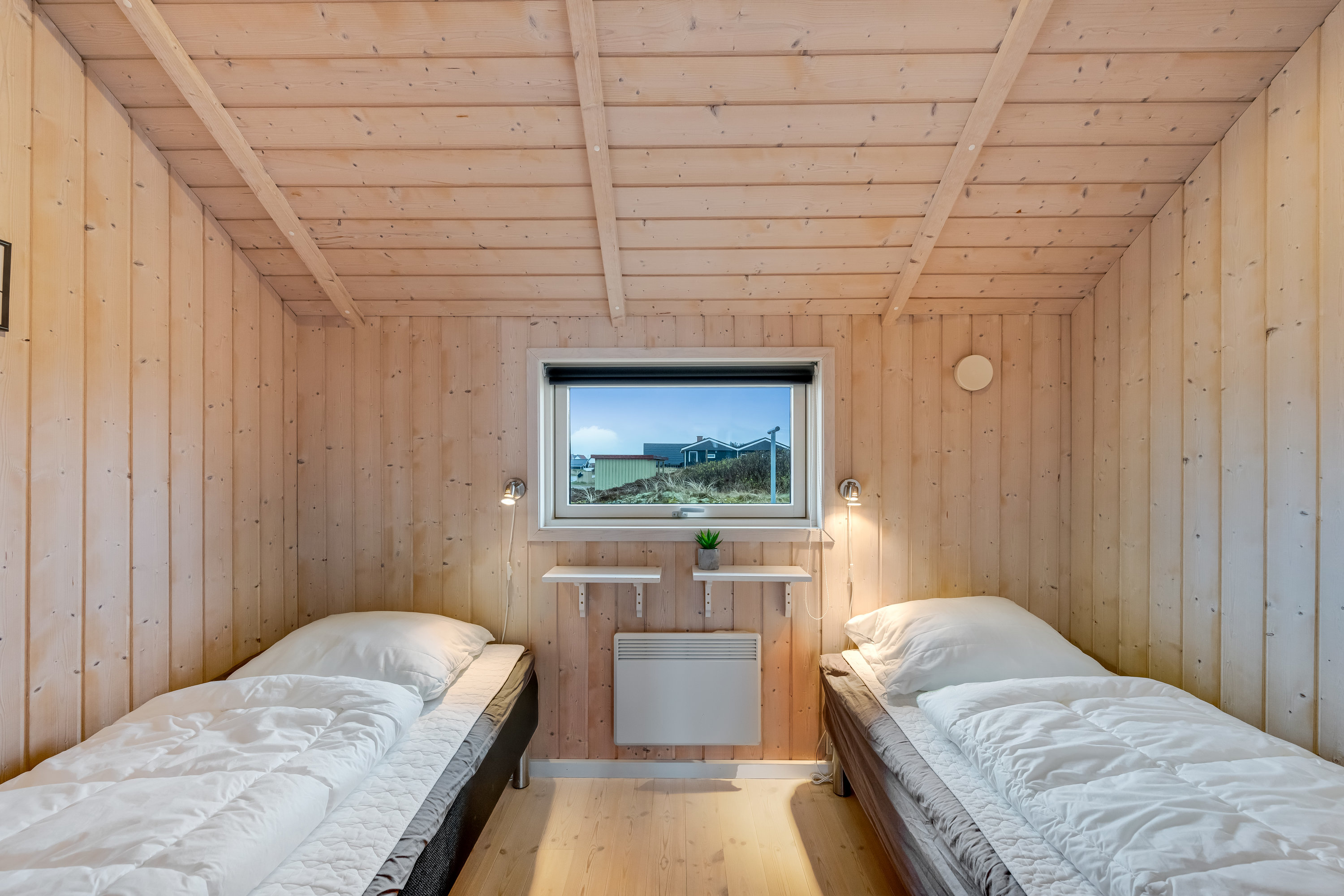 Fremhævet værelse billede i fuldskærmstilstand. Billede af Arvidvej 17, Bjerregaard, 6960 Hvide Sande