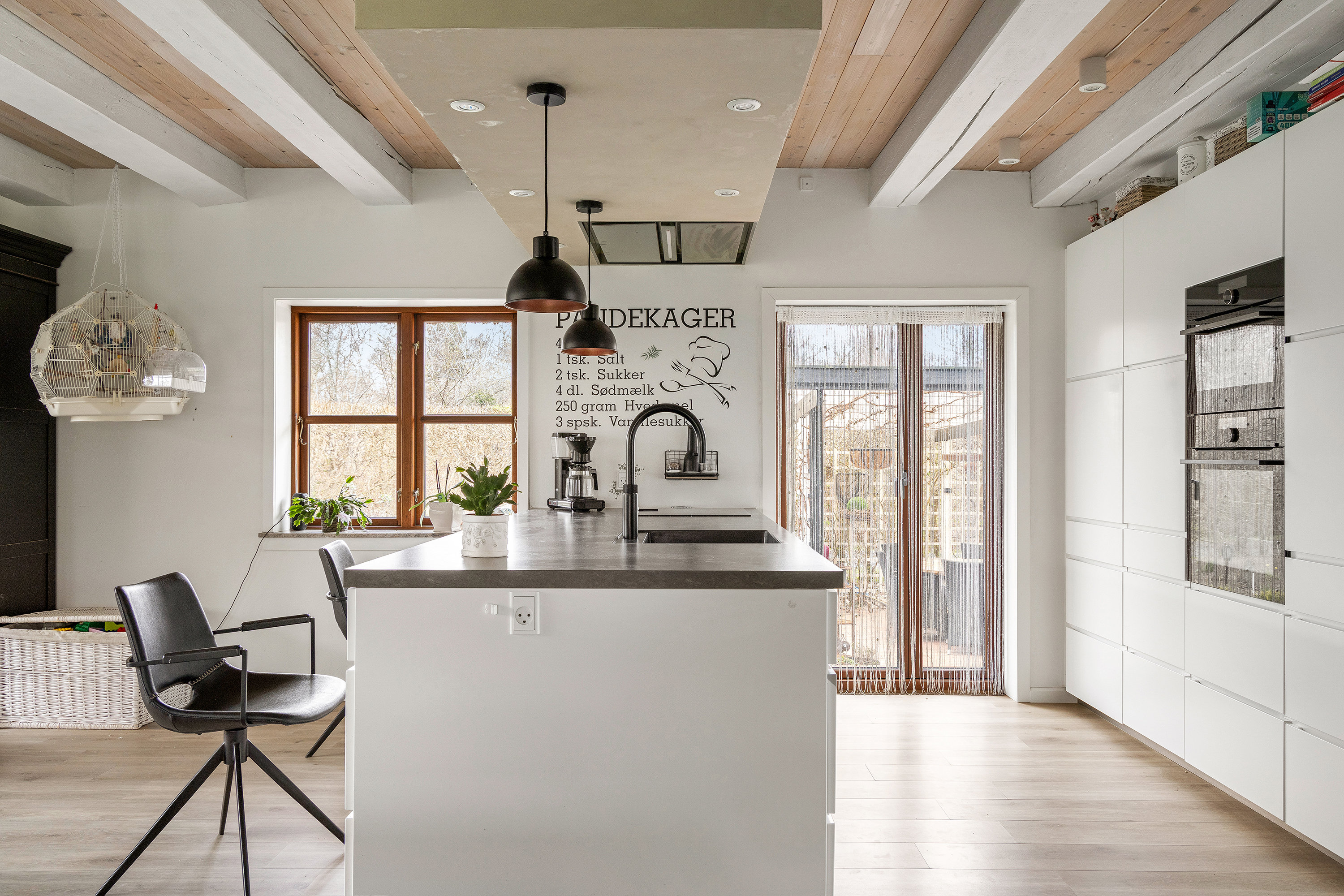 Fremhævet køkken alrum billede i fuldskærmstilstand. Billede af Egestien 2, Kulhuse, 3630 Jægerspris