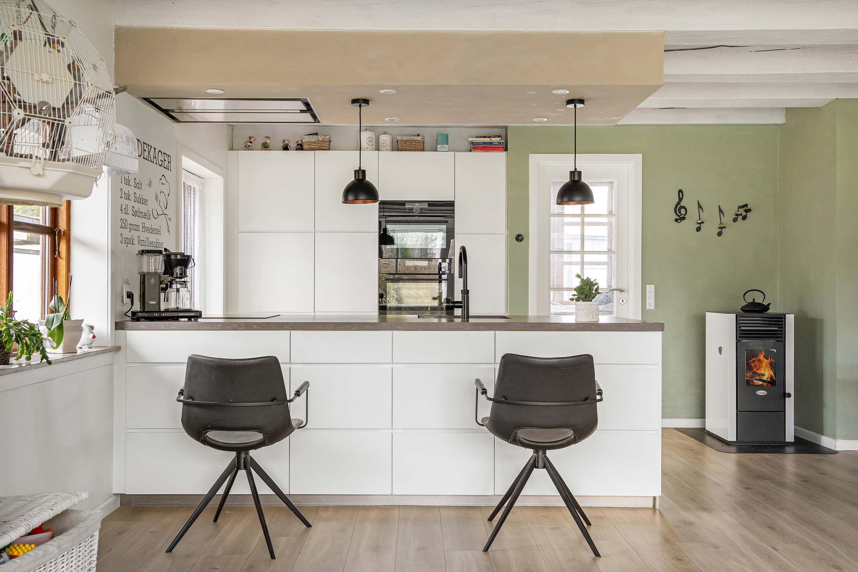 Fremhævet køkken alrum billede i fuldskærmstilstand. Billede af Egestien 2, Kulhuse, 3630 Jægerspris