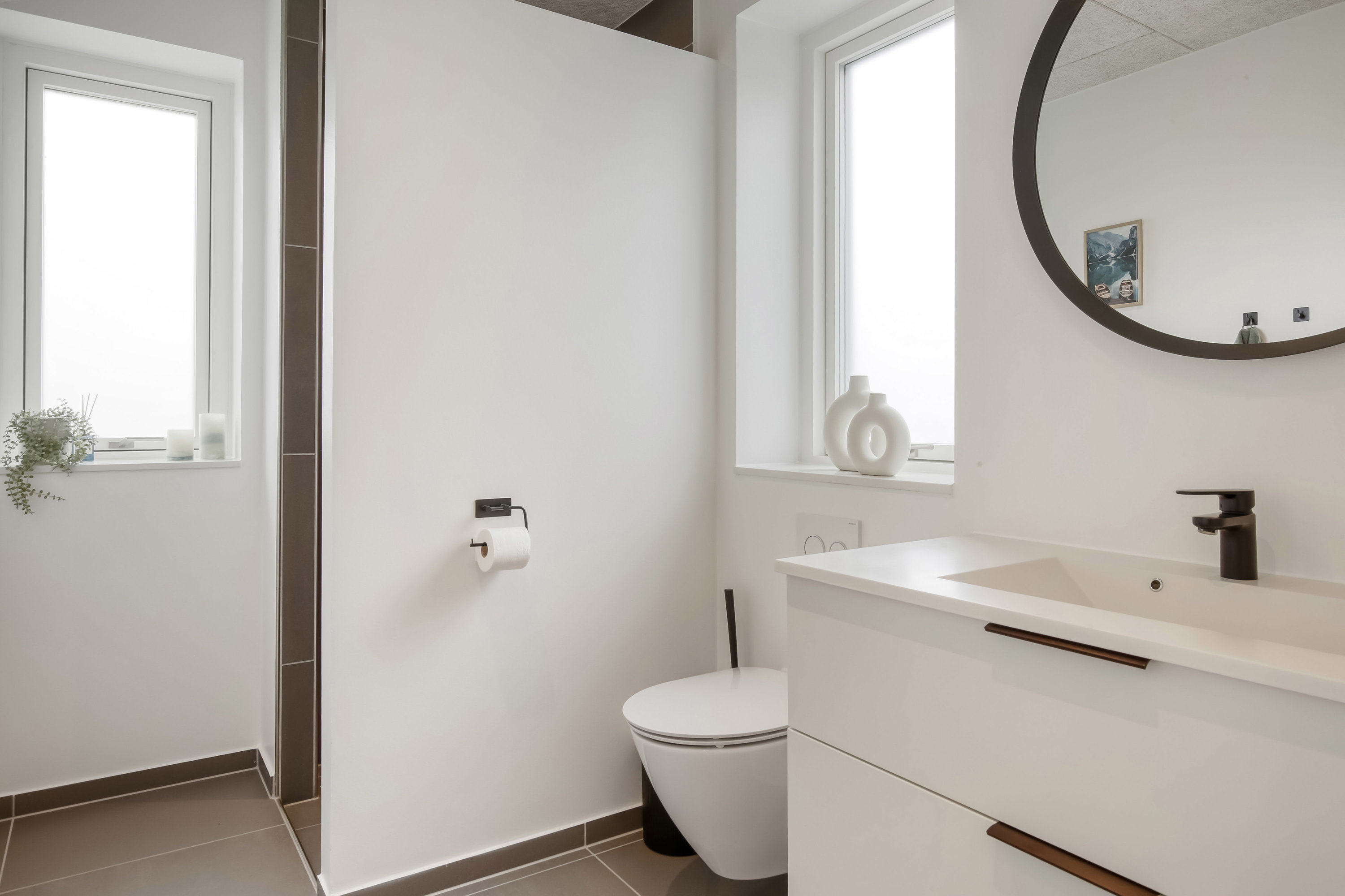 Fremhævet badeværelse billede i fuldskærmstilstand. Billede af Ramskovvej 22, 8500 Grenaa