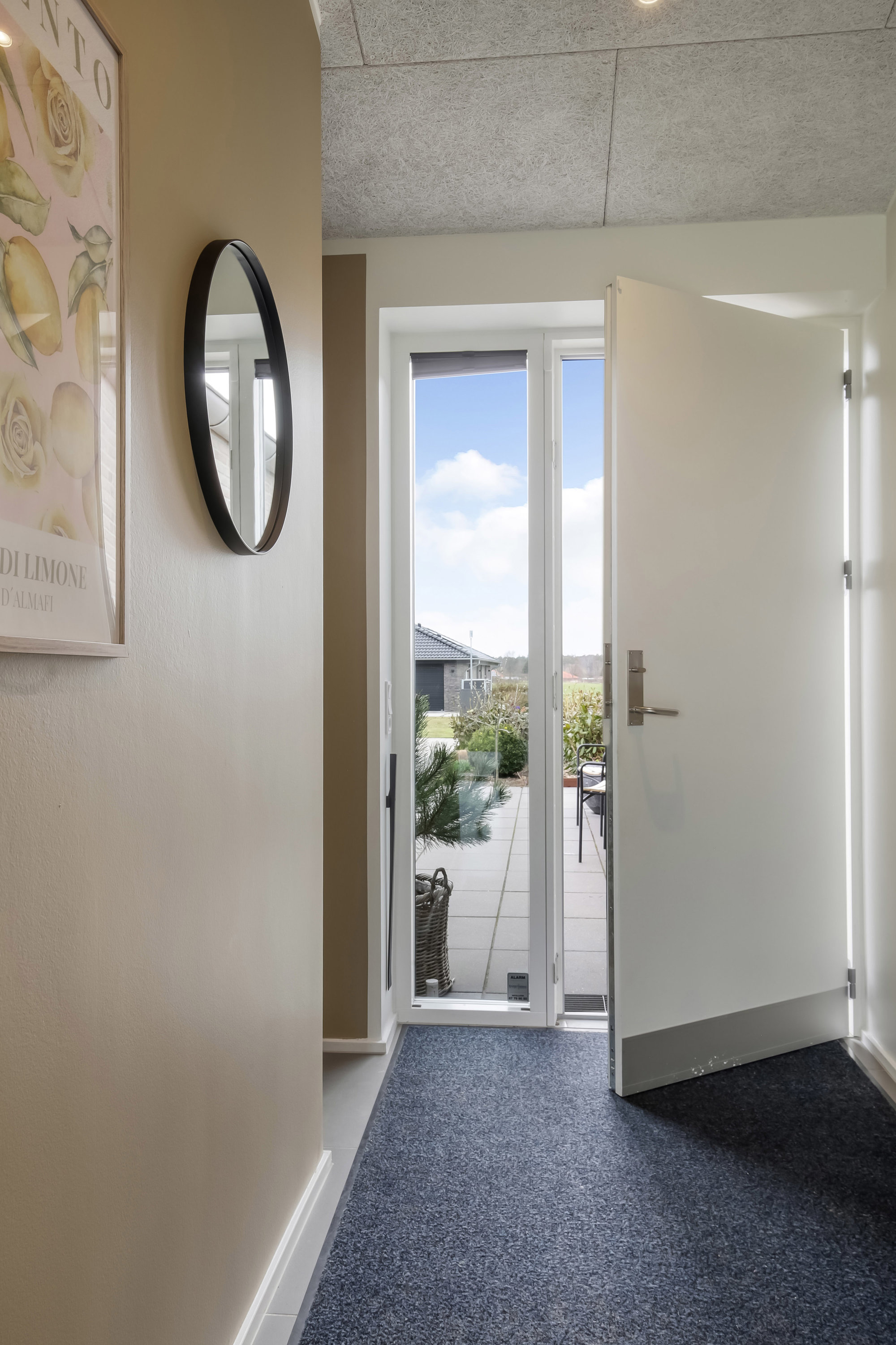 Fremhævet entré billede i fuldskærmstilstand. Billede af Ramskovvej 22, 8500 Grenaa