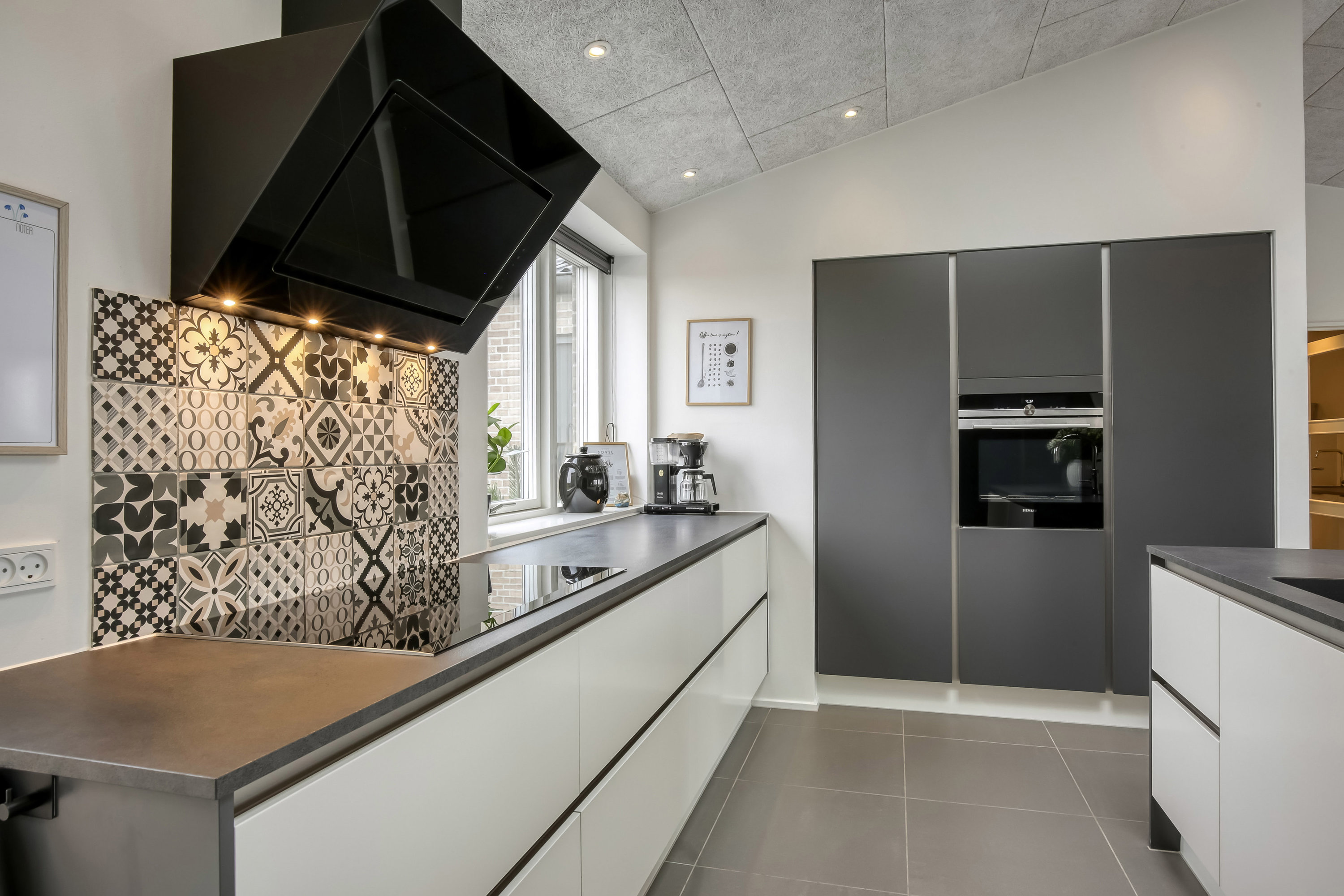 Fremhævet køkken billede i fuldskærmstilstand. Billede af Ramskovvej 22, 8500 Grenaa