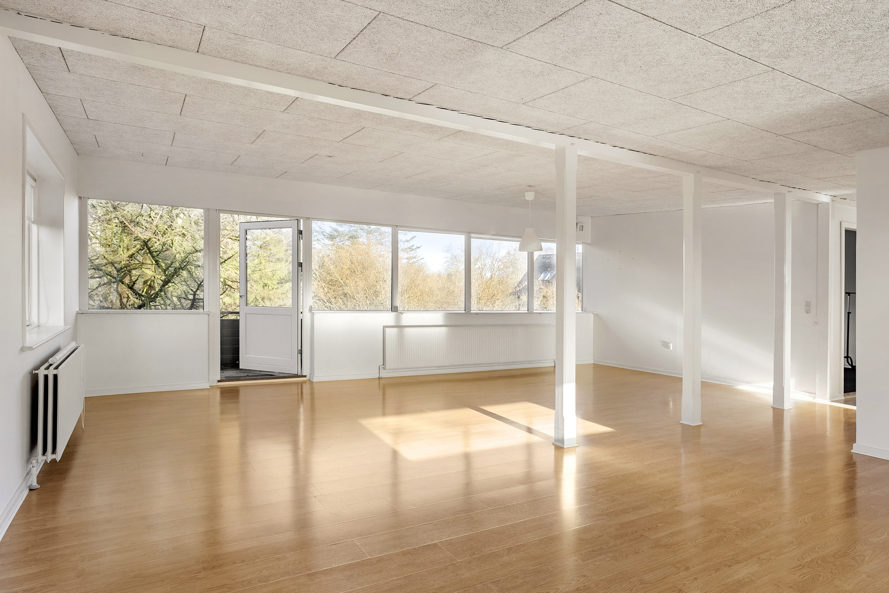 Fremhævet stue billede i fuldskærmstilstand. Billede af Klovtoftvej 6, Jels, 6630 Rødding