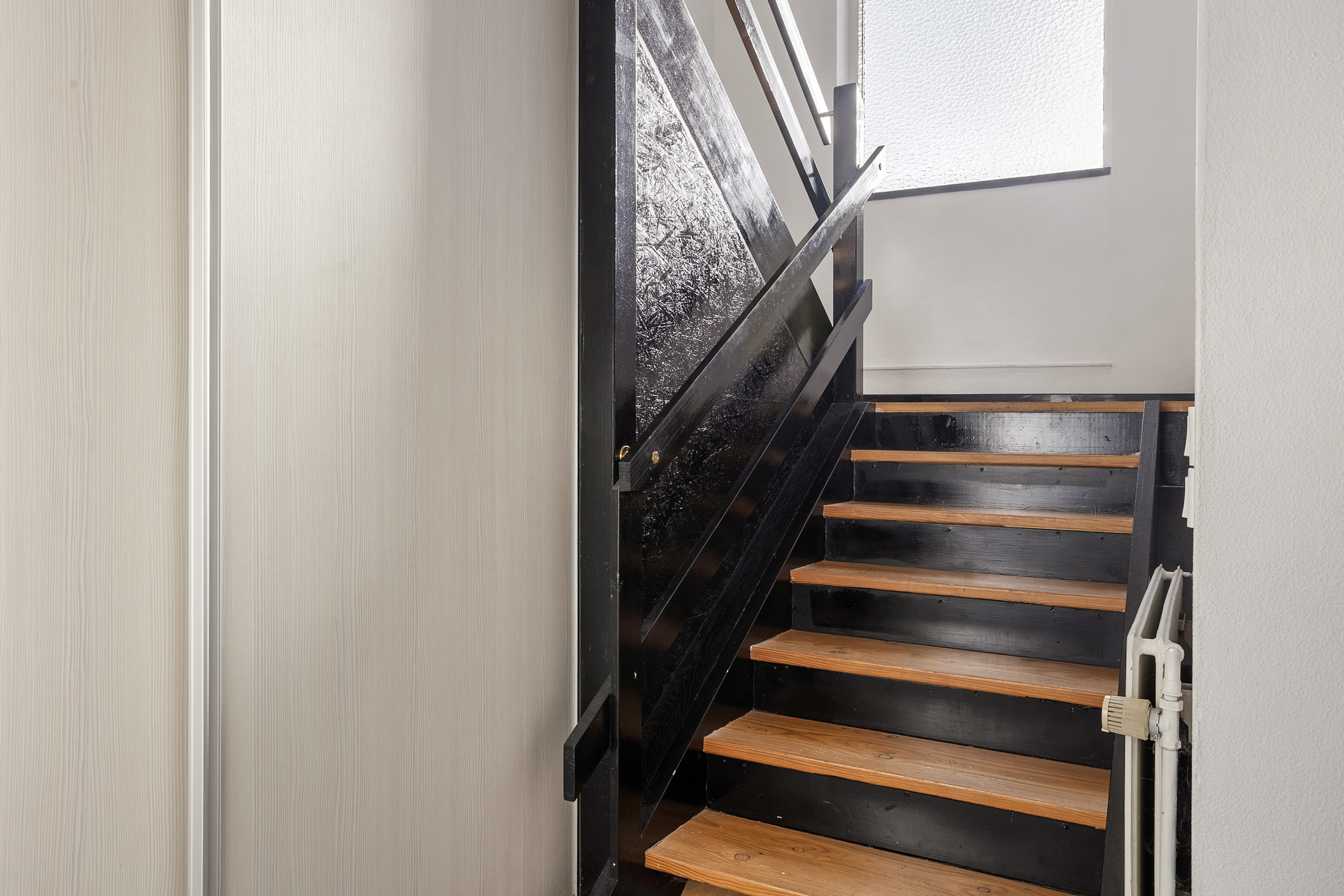 Fremhævet trappe billede i fuldskærmstilstand. Billede af Klovtoftvej 6, Jels, 6630 Rødding