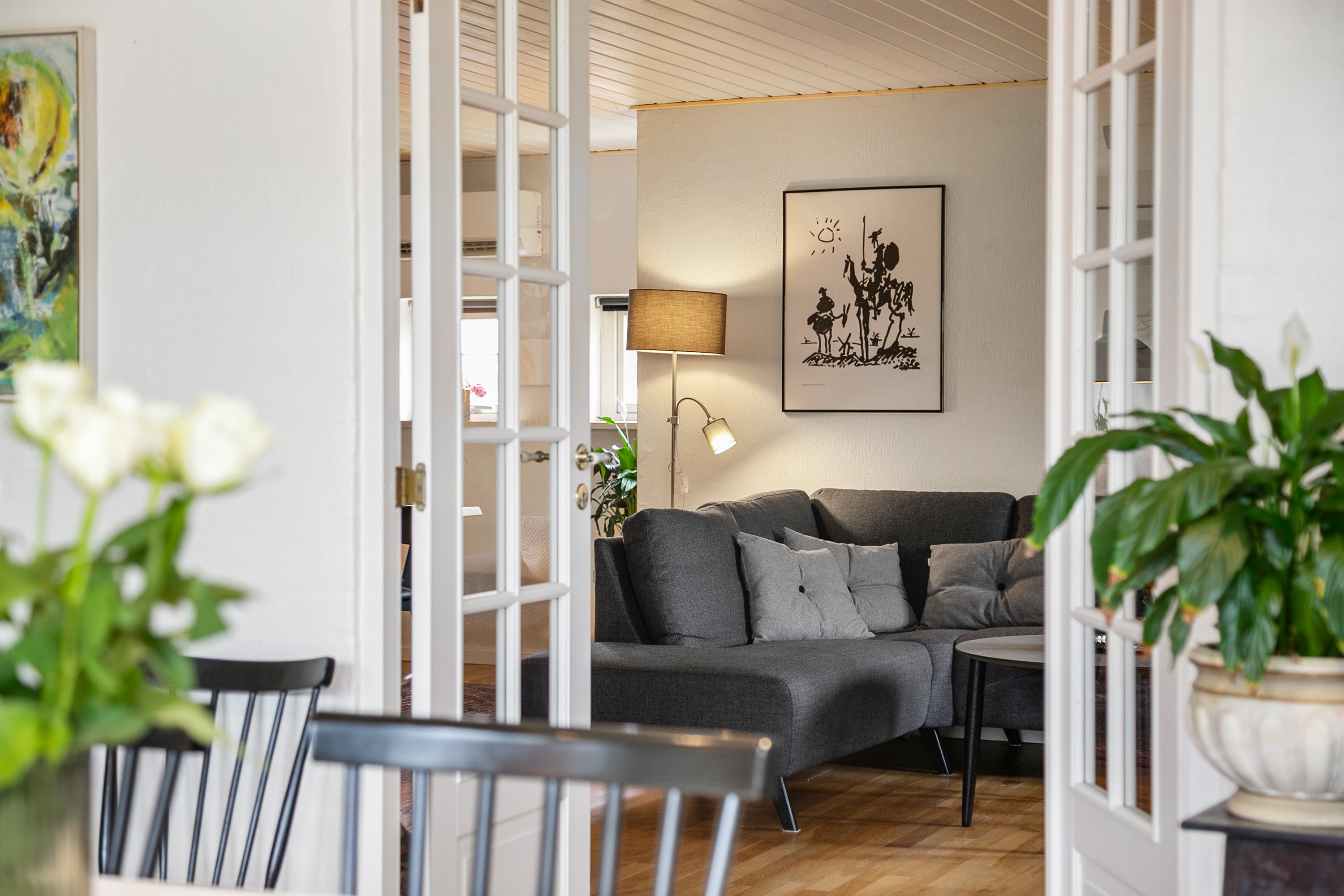 Fremhævet stue billede i fuldskærmstilstand. Billede af Klostermarken 16, 9490 Pandrup