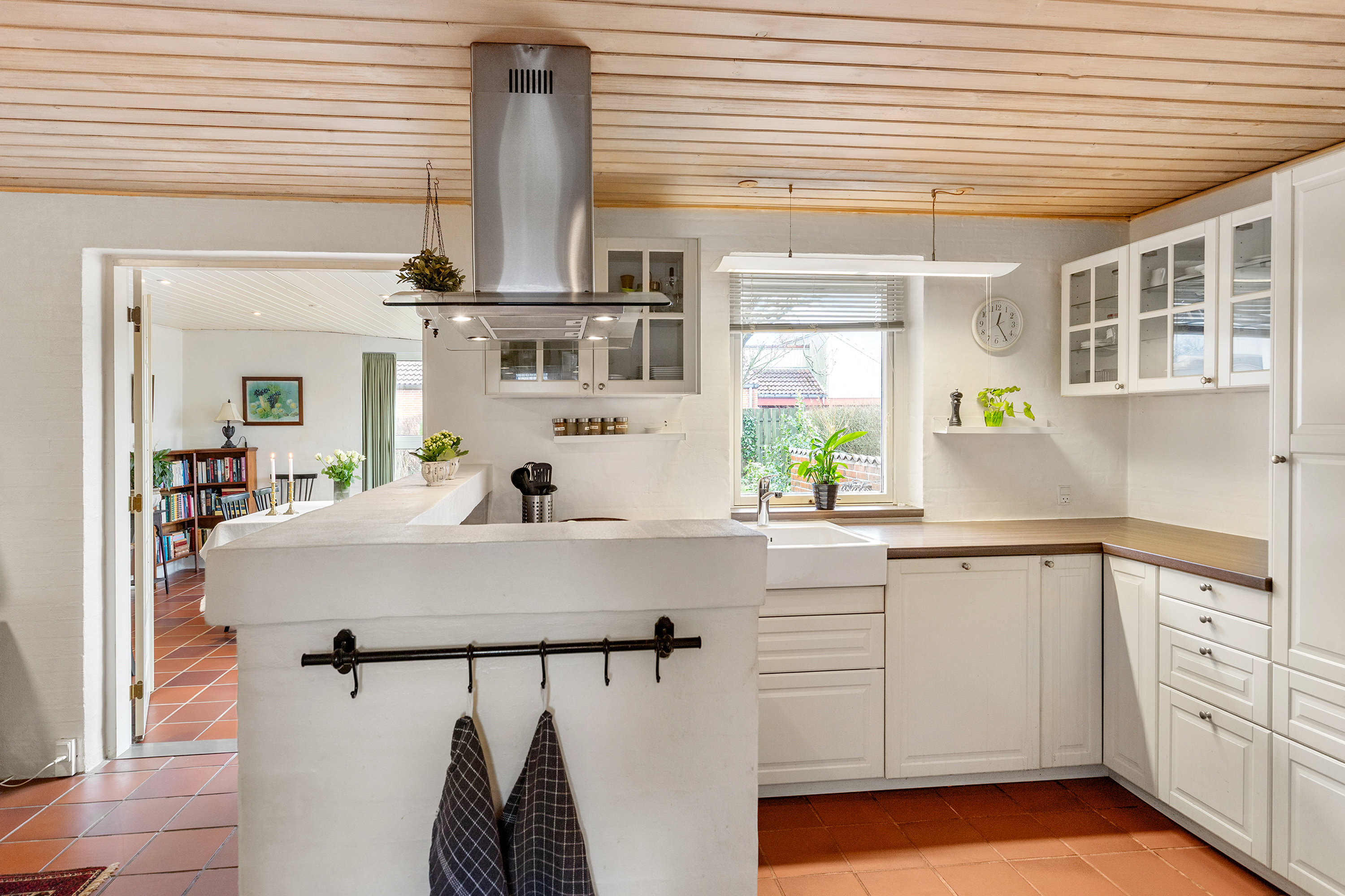 Fremhævet køkken billede i fuldskærmstilstand. Billede af Klostermarken 16, 9490 Pandrup