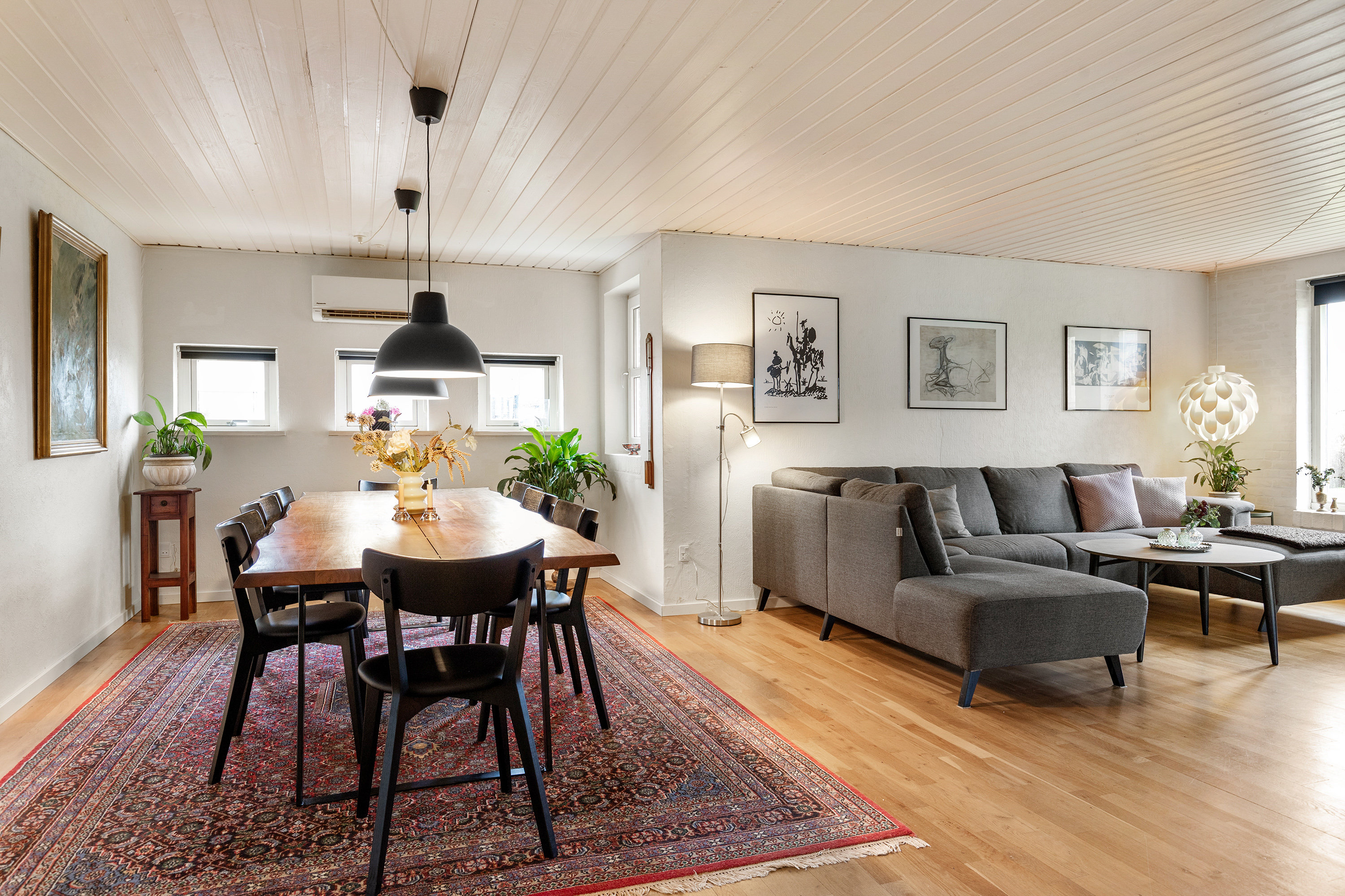 Fremhævet stue billede i fuldskærmstilstand. Billede af Klostermarken 16, 9490 Pandrup