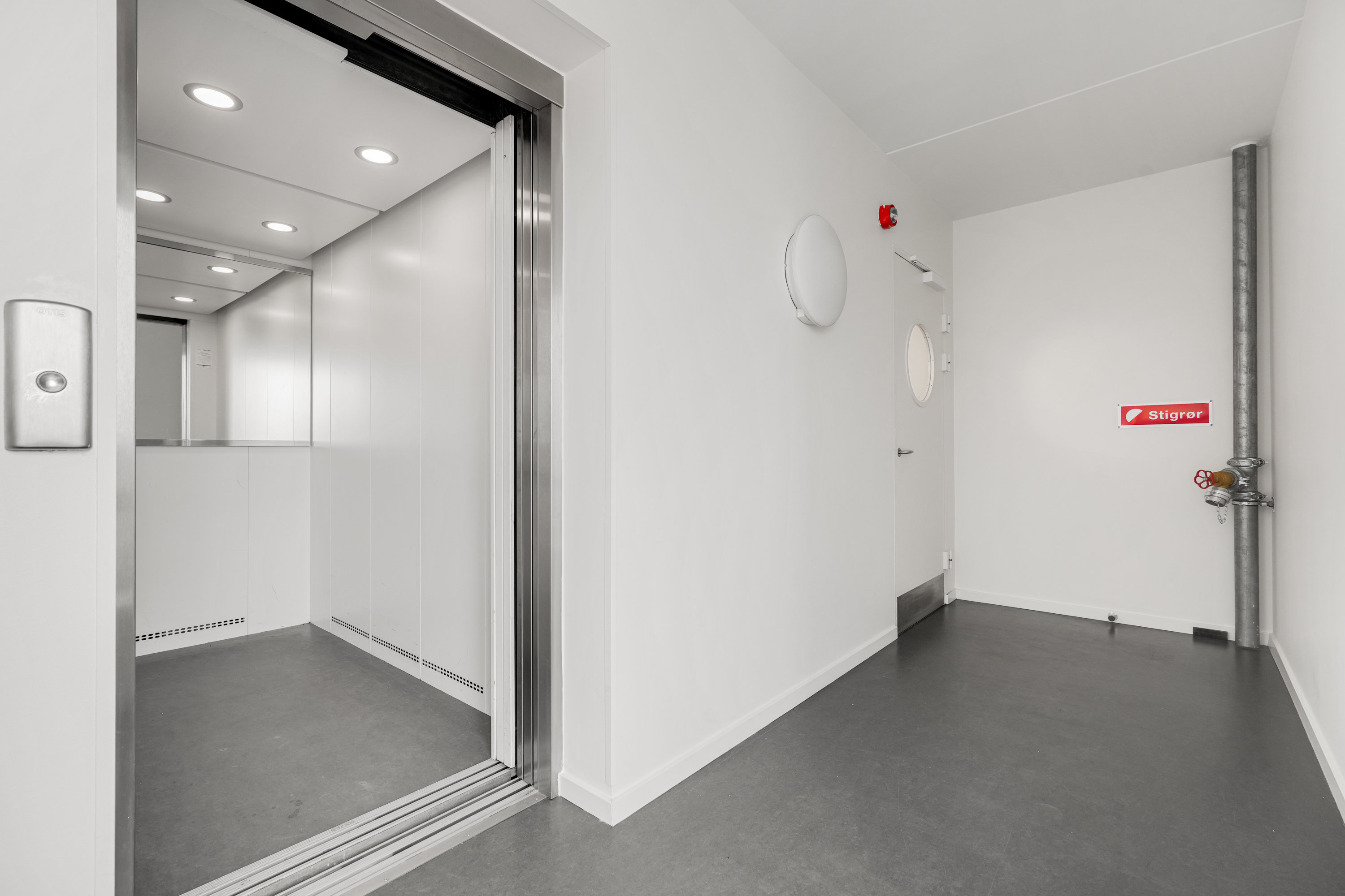 Fremhævet  billede i fuldskærmstilstand. Billede af Hannemanns Allé 12U, 9. tv., 2300 København S