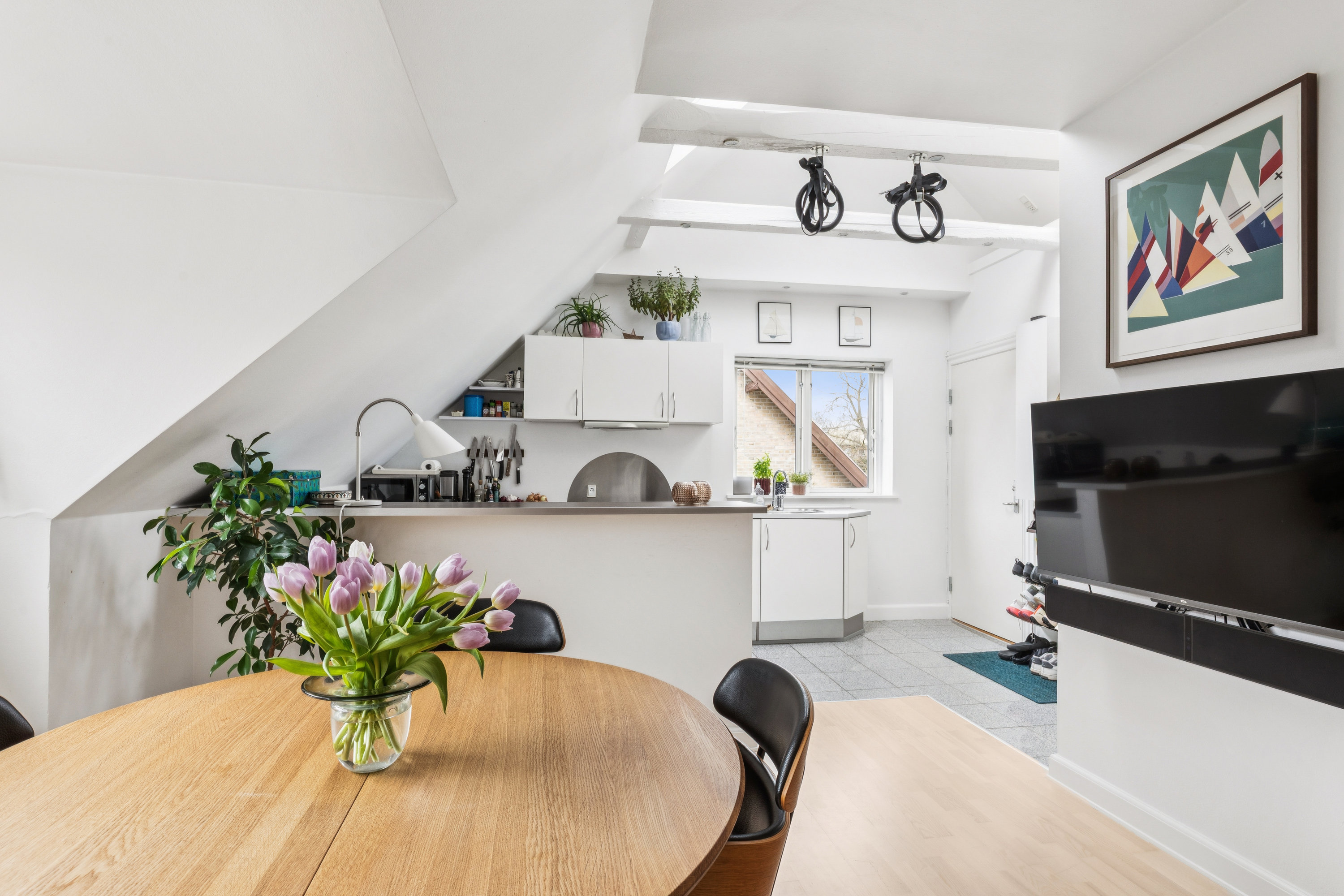 Fremhævet stue billede i fuldskærmstilstand. Billede af Højsagervej 32, 1., 2500 Valby