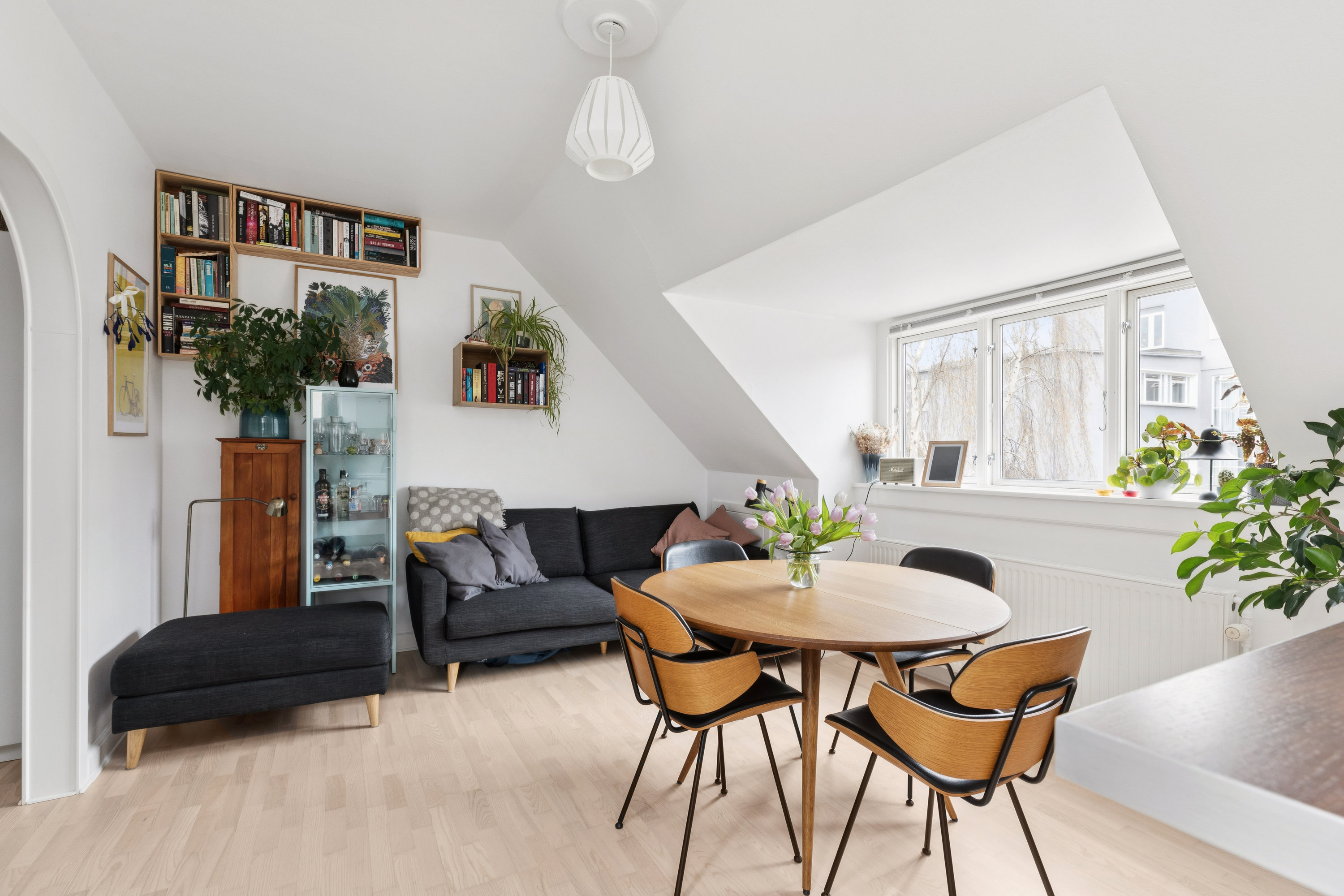 Fremhævet stue billede i fuldskærmstilstand. Billede af Højsagervej 32, 1., 2500 Valby