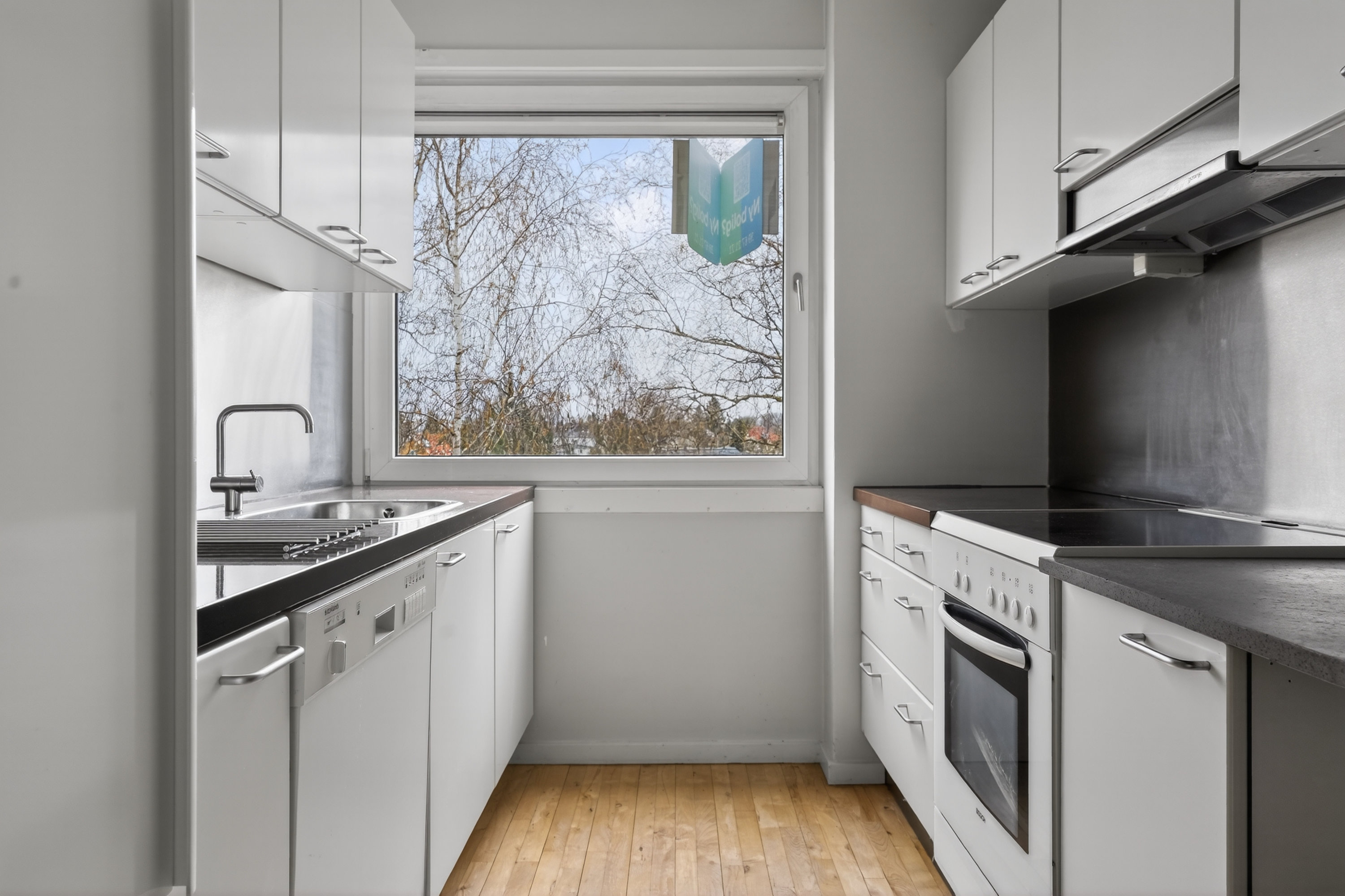 Fremhævet køkken billede i fuldskærmstilstand. Billede af Ericavej 165, 2. 312., 2820 Gentofte