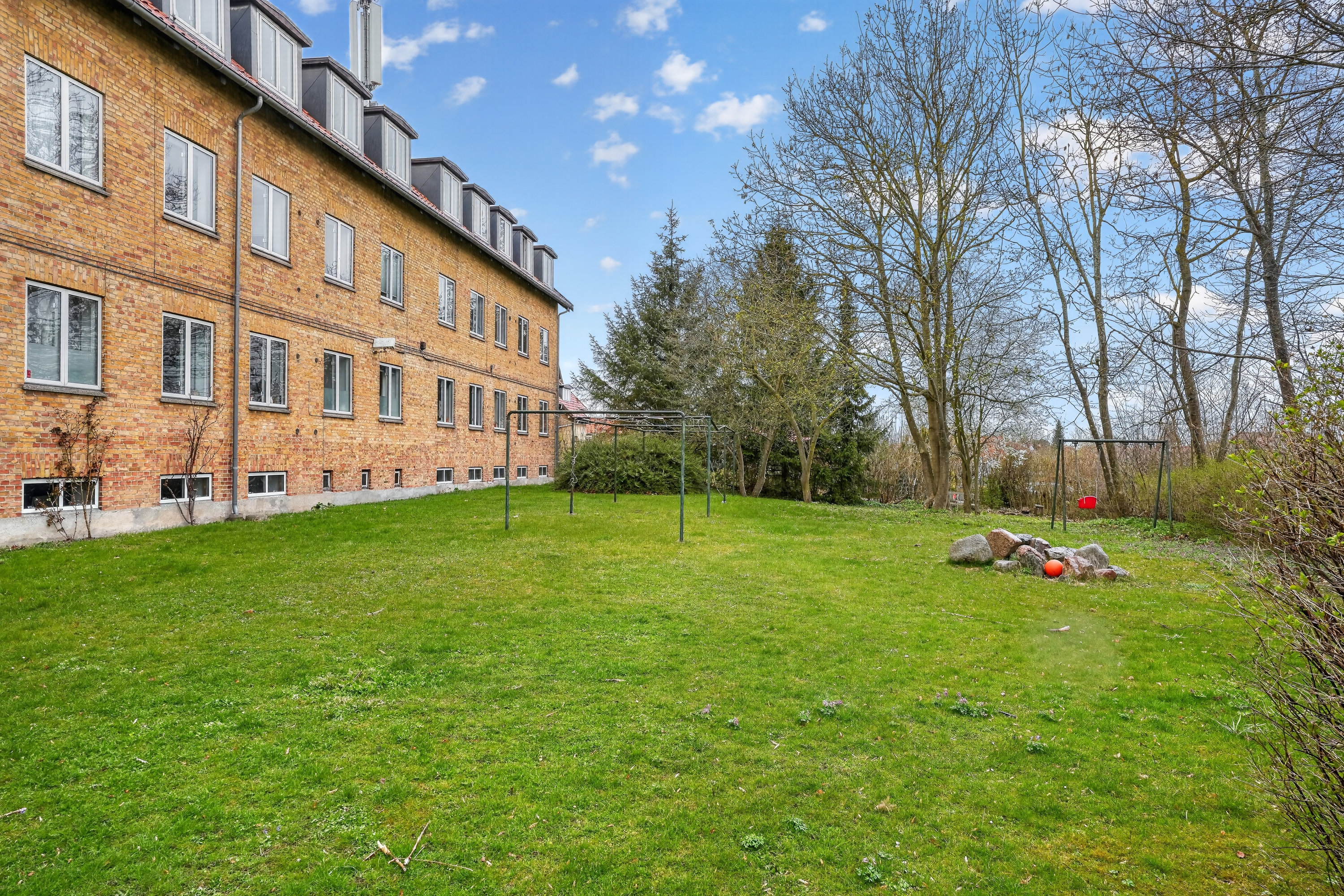 Fremhævet ejendommen billede i fuldskærmstilstand. Billede af Maglegårds Alle 123, 2. th., 2860 Søborg