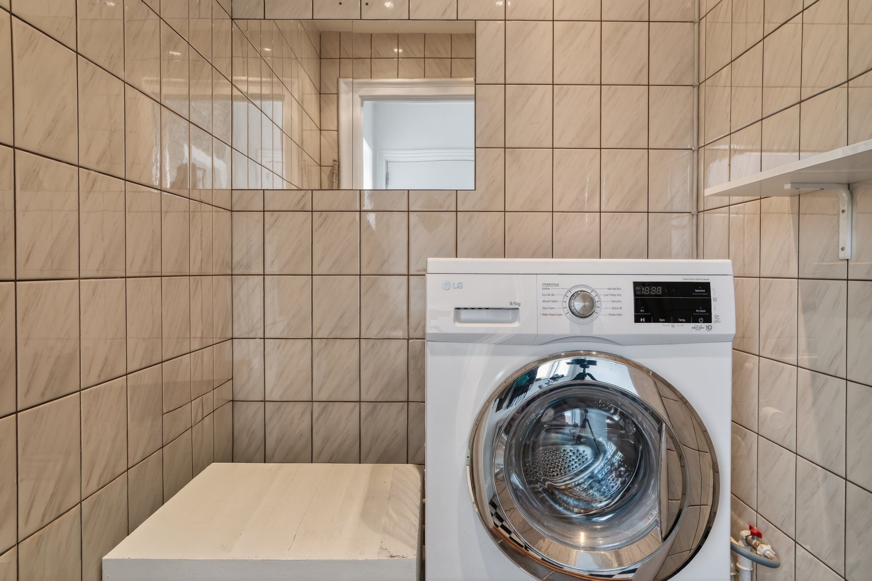 Fremhævet badeværelse billede i fuldskærmstilstand. Billede af Sønderstrupvej 5H, 4340 Tølløse