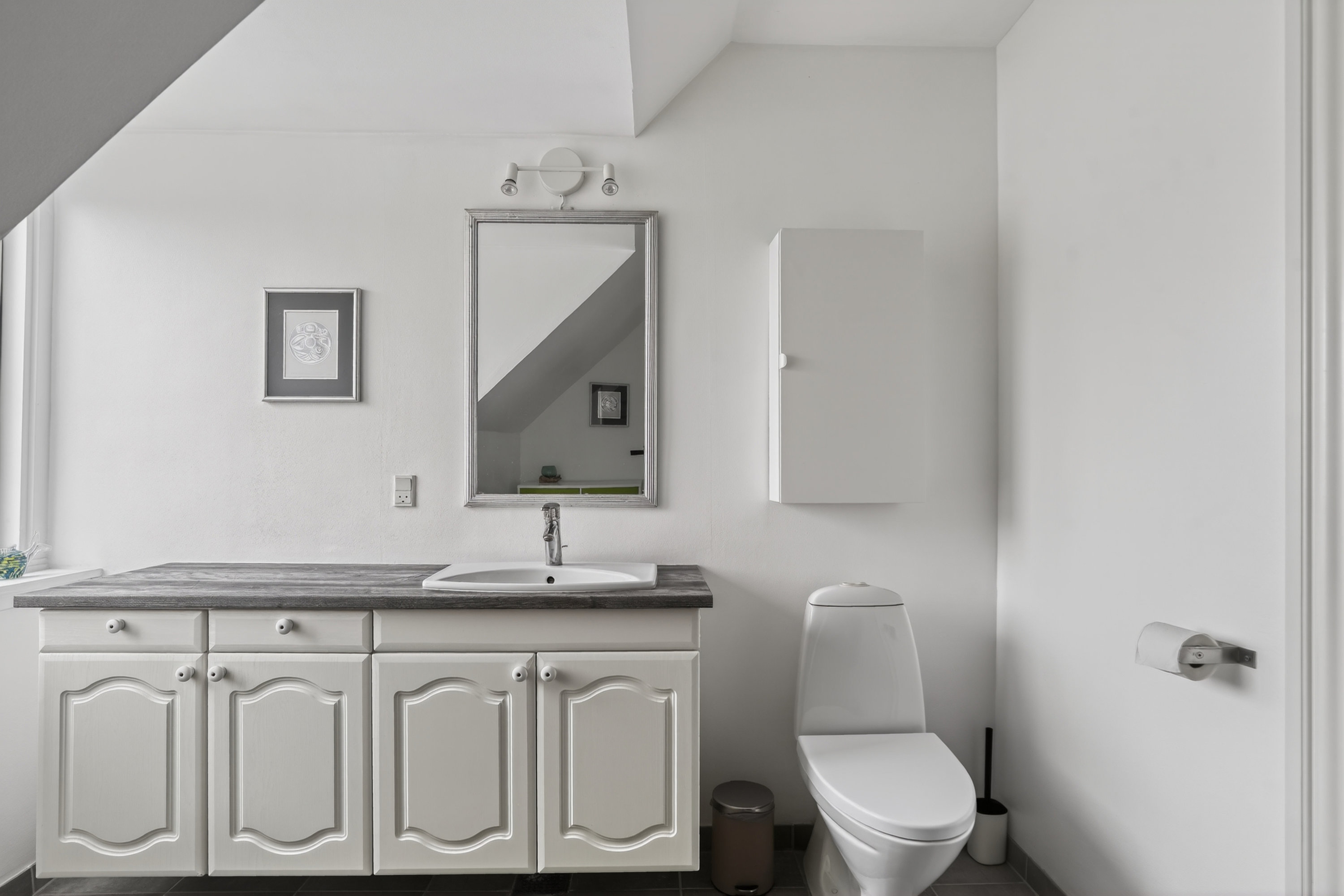 Fremhævet badeværelse billede i fuldskærmstilstand. Billede af Sønderstrupvej 5H, 4340 Tølløse