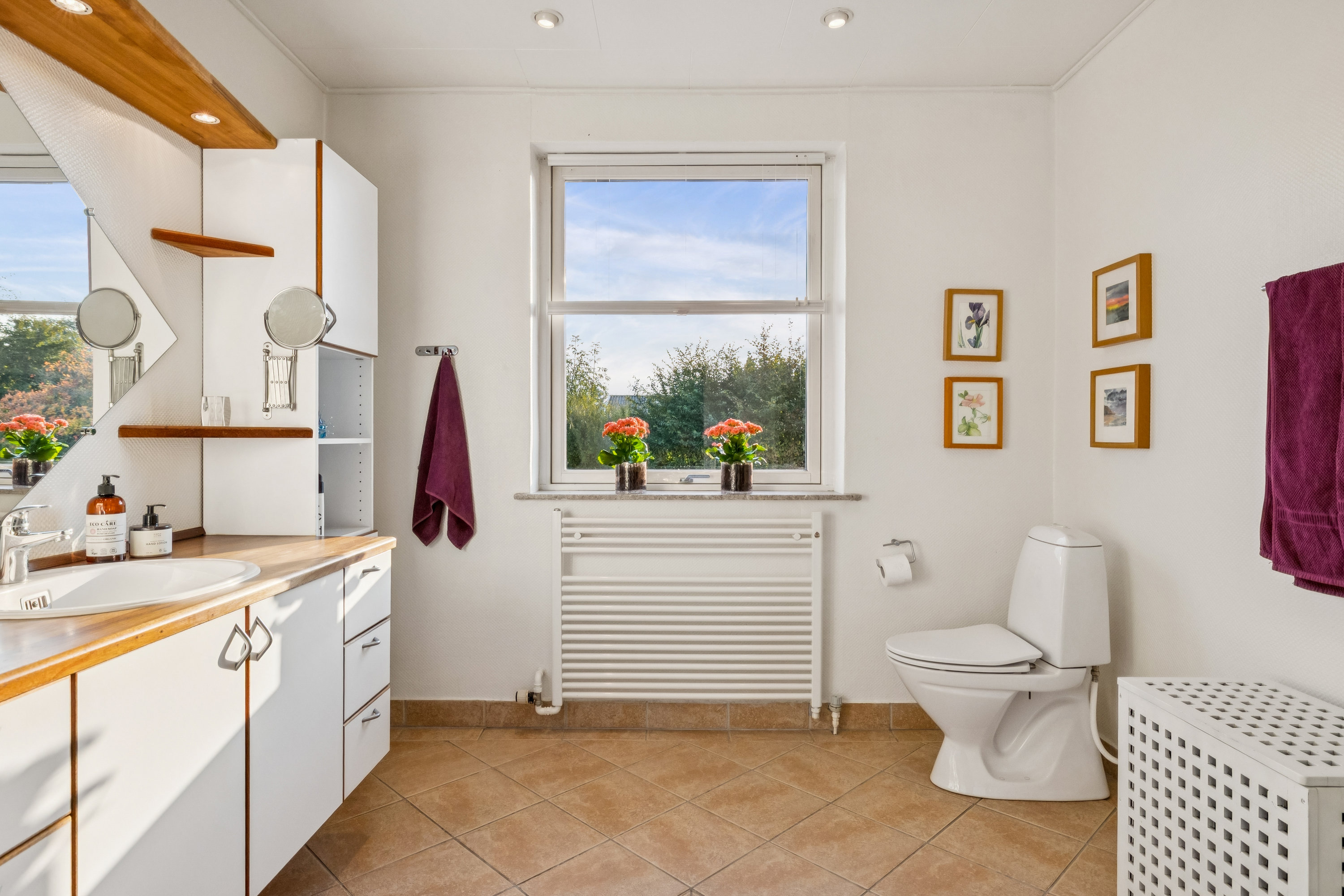 Fremhævet  billede i fuldskærmstilstand. Billede af Højvangen 23, Assentoft, 8960 Randers SØ