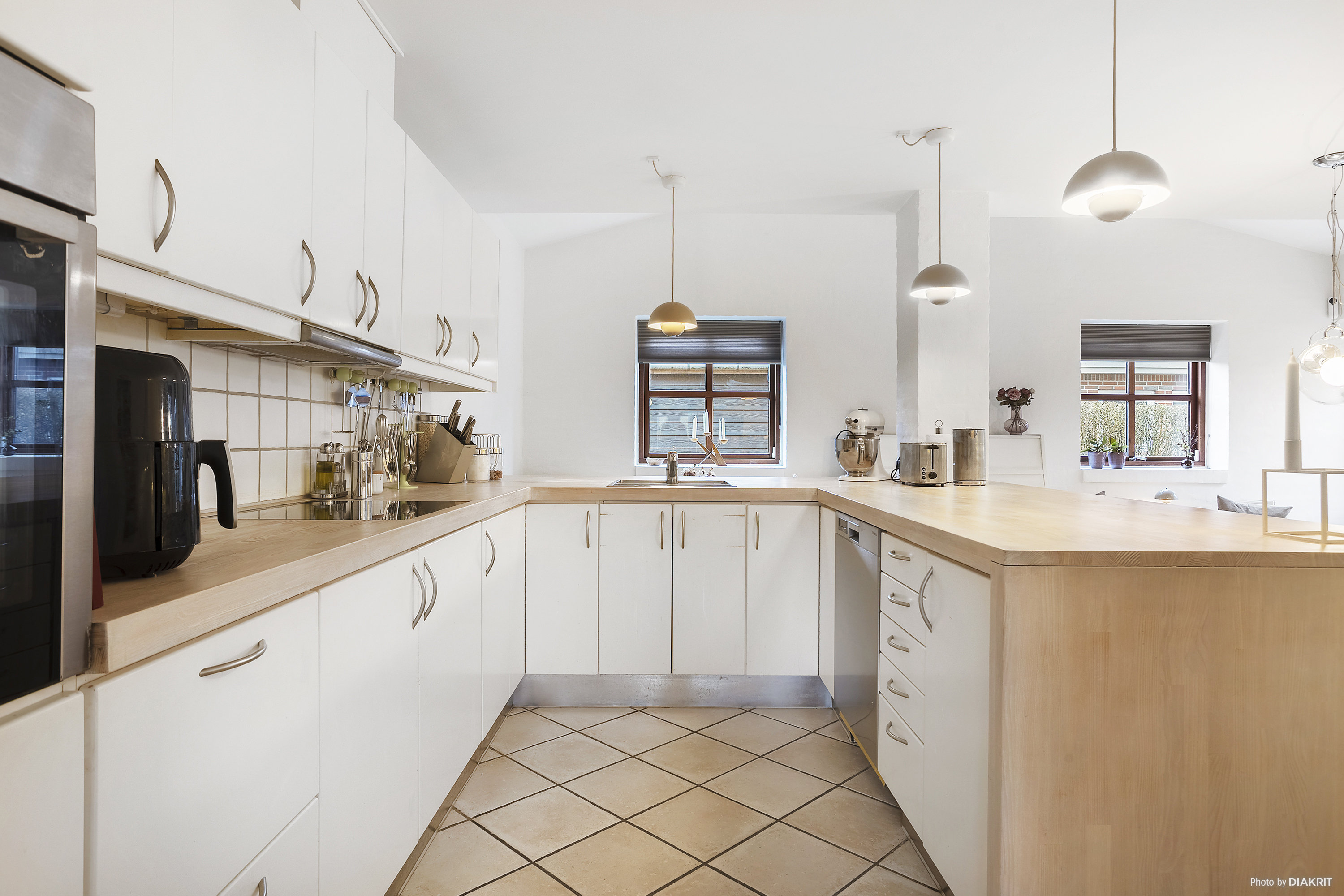 Fremhævet køkken billede i fuldskærmstilstand. Billede af Søkrogen 125, 8300 Odder