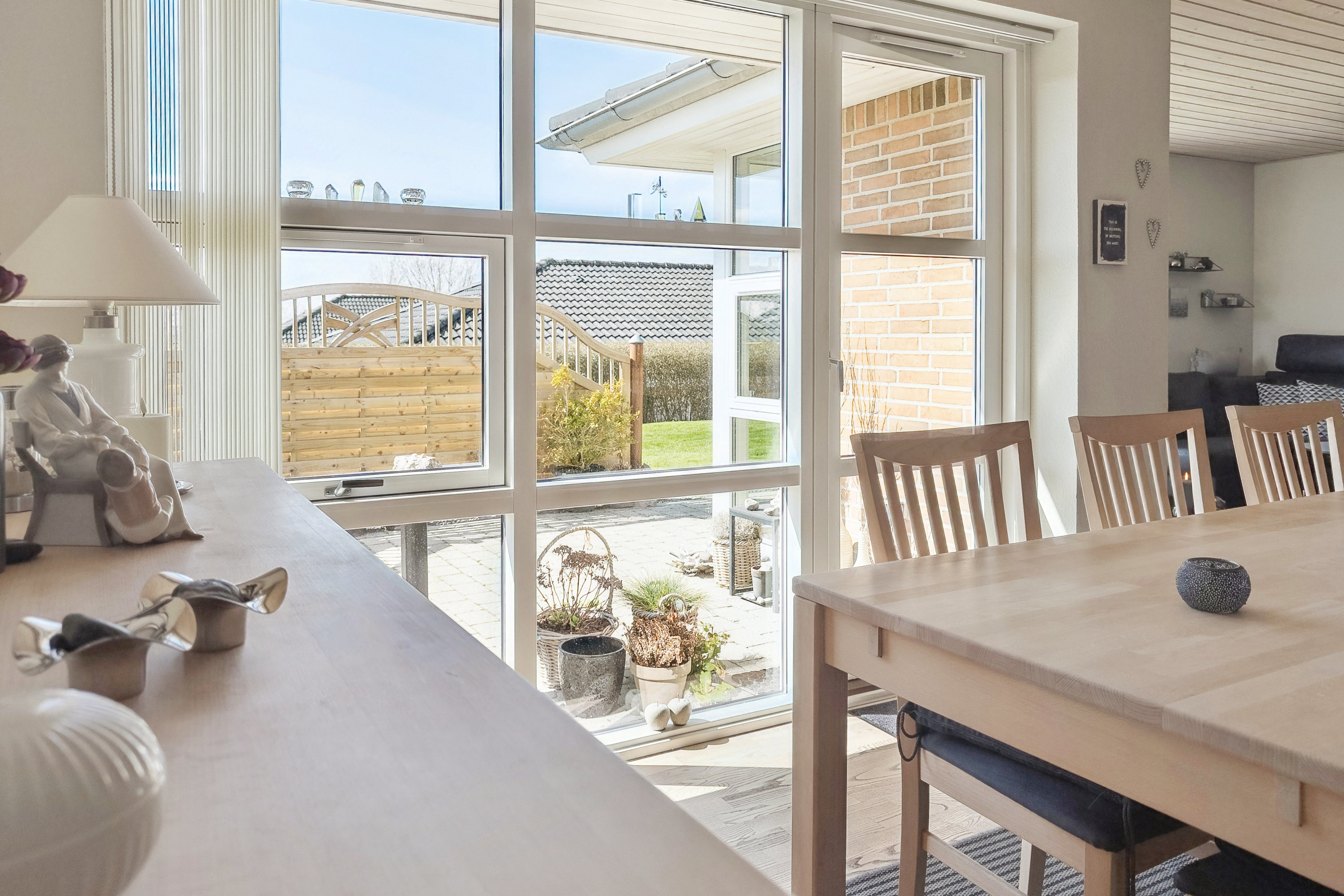 Fremhævet stue billede i fuldskærmstilstand. Billede af Nordentoften 105, 8832 Skals