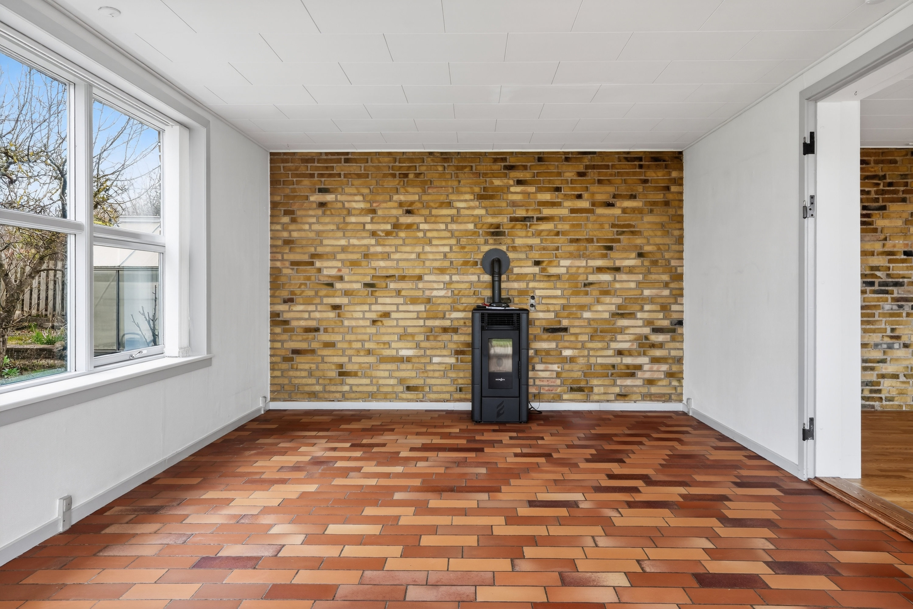 Fremhævet stue billede i fuldskærmstilstand. Billede af Perikumvej 1, 4573 Højby