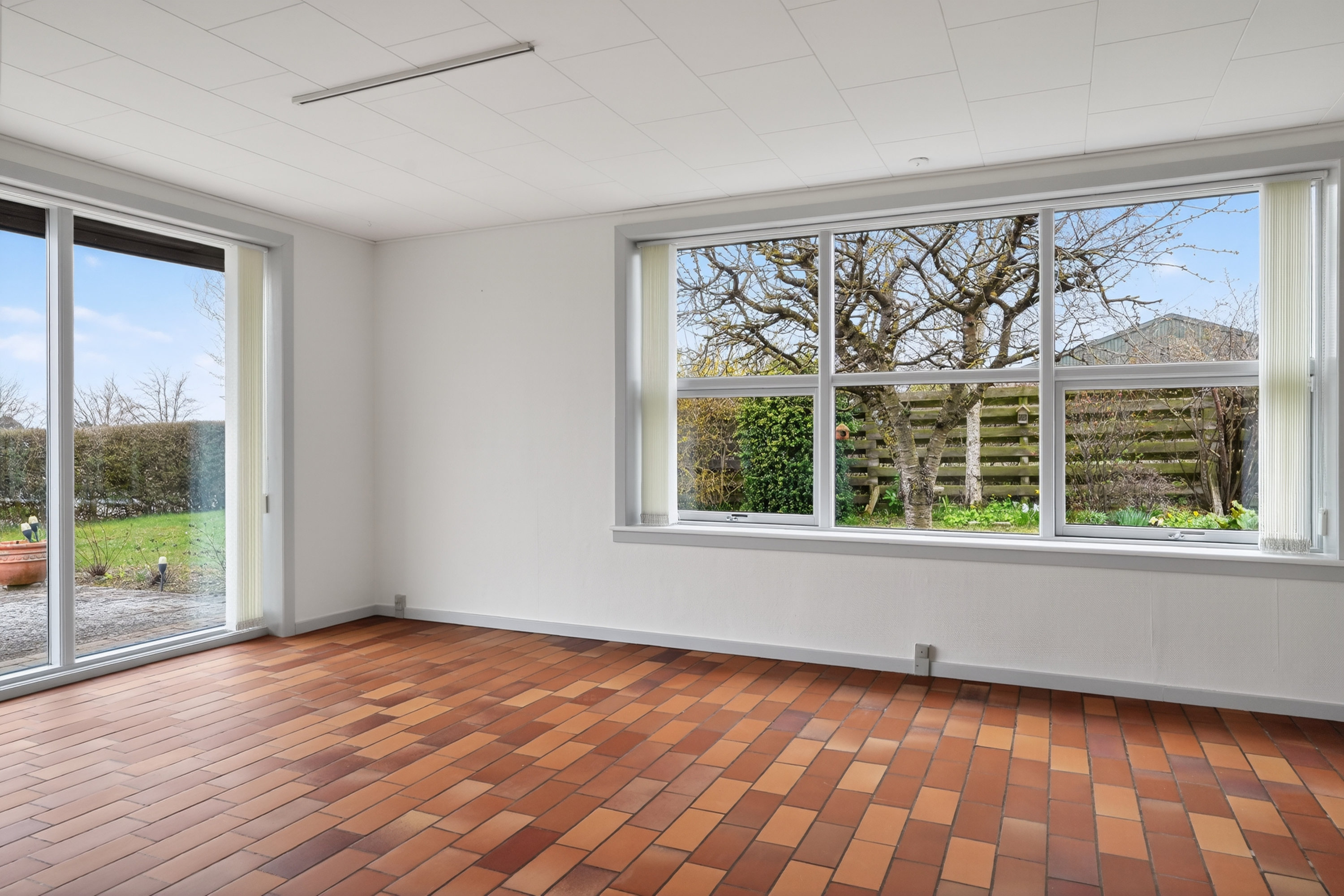 Fremhævet stue billede i fuldskærmstilstand. Billede af Perikumvej 1, 4573 Højby