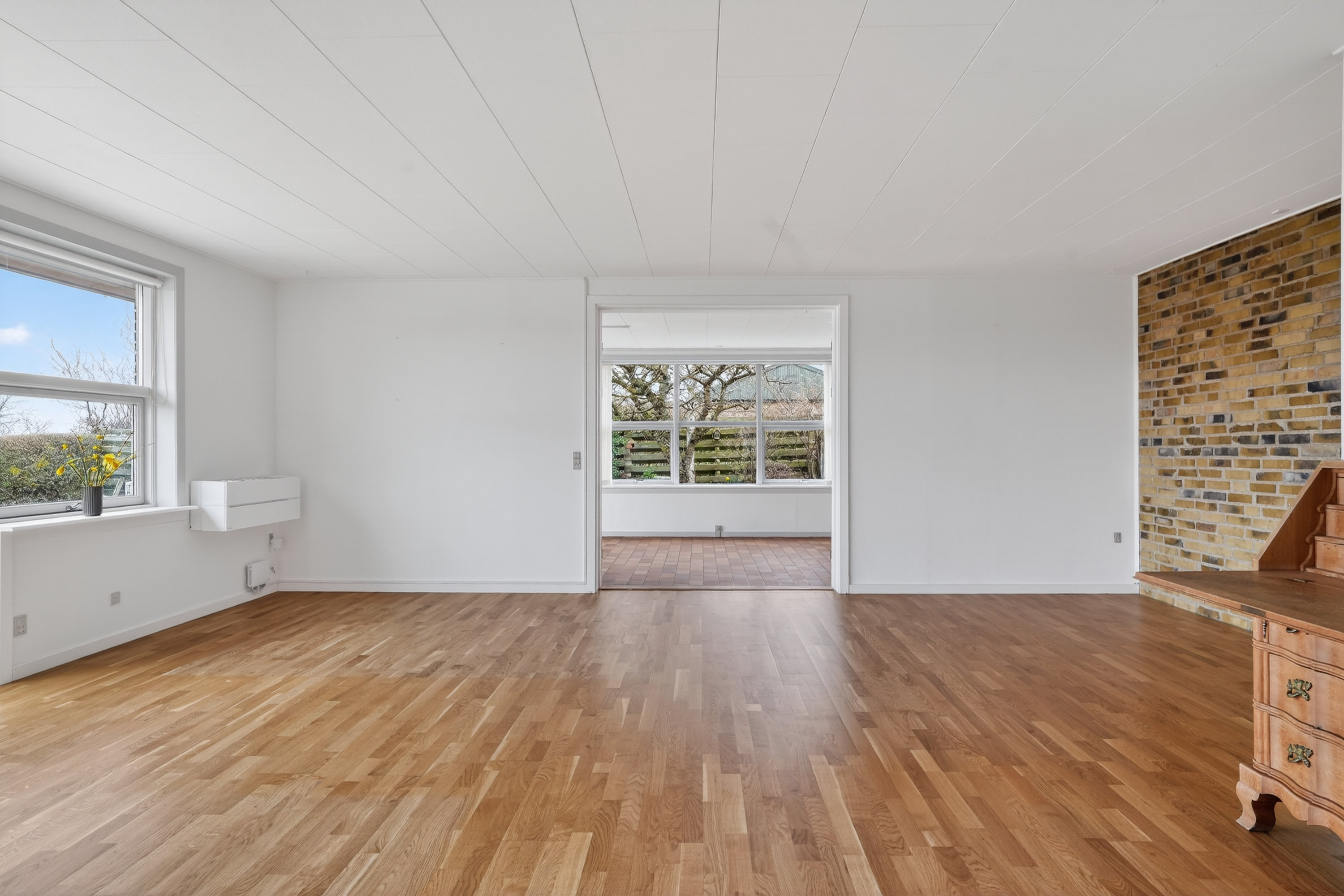 Fremhævet stue billede i fuldskærmstilstand. Billede af Perikumvej 1, 4573 Højby