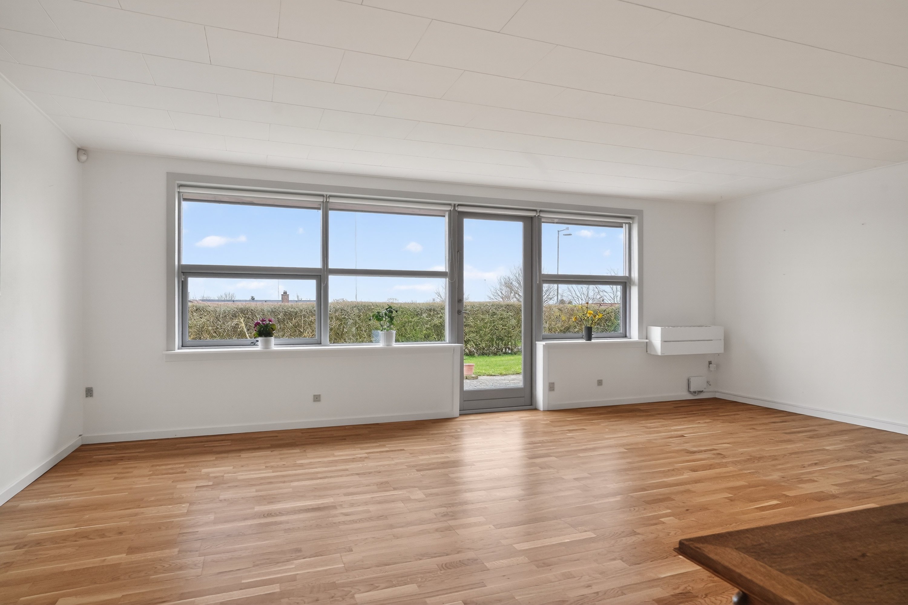 Fremhævet stue billede i fuldskærmstilstand. Billede af Perikumvej 1, 4573 Højby