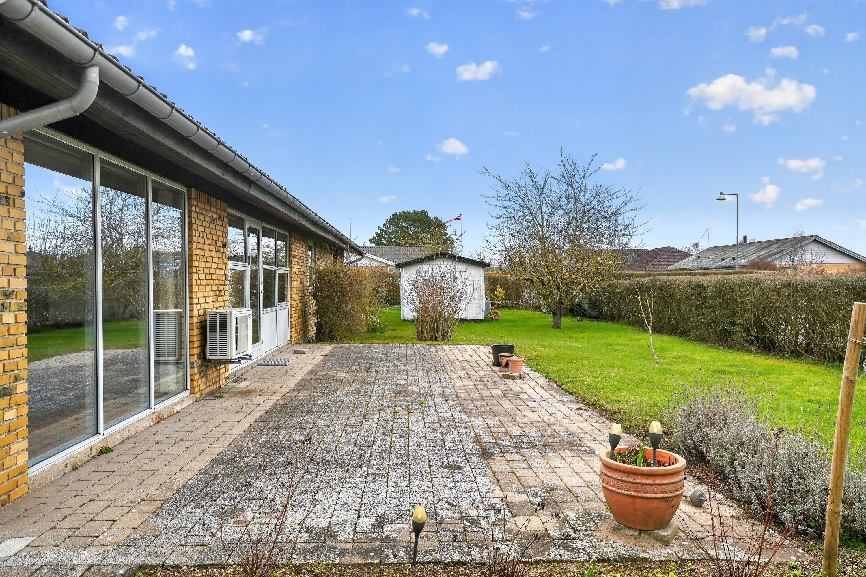 Fremhævet terrasse billede i fuldskærmstilstand. Billede af Perikumvej 1, 4573 Højby