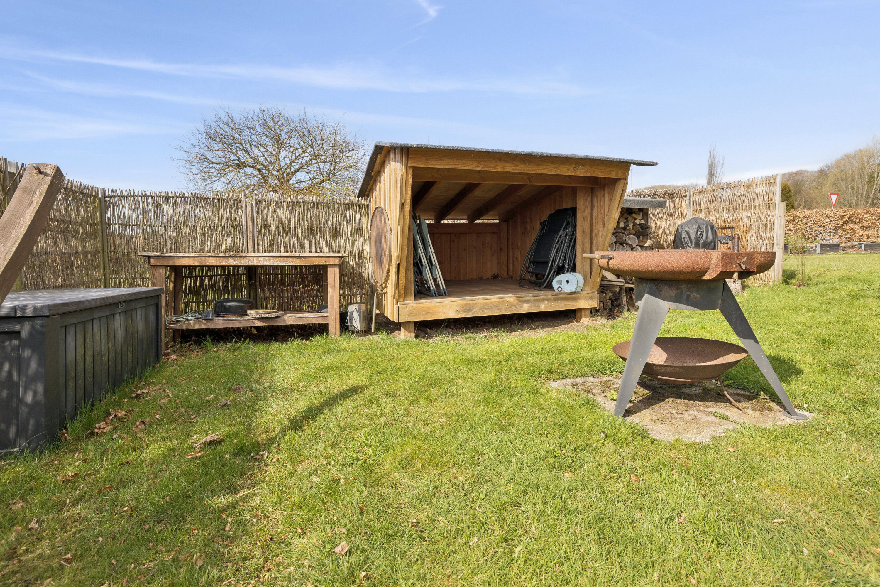 Fremhævet andet billede i fuldskærmstilstand. Billede af Hovedgaden 2, Vejrumbro, 8830 Tjele