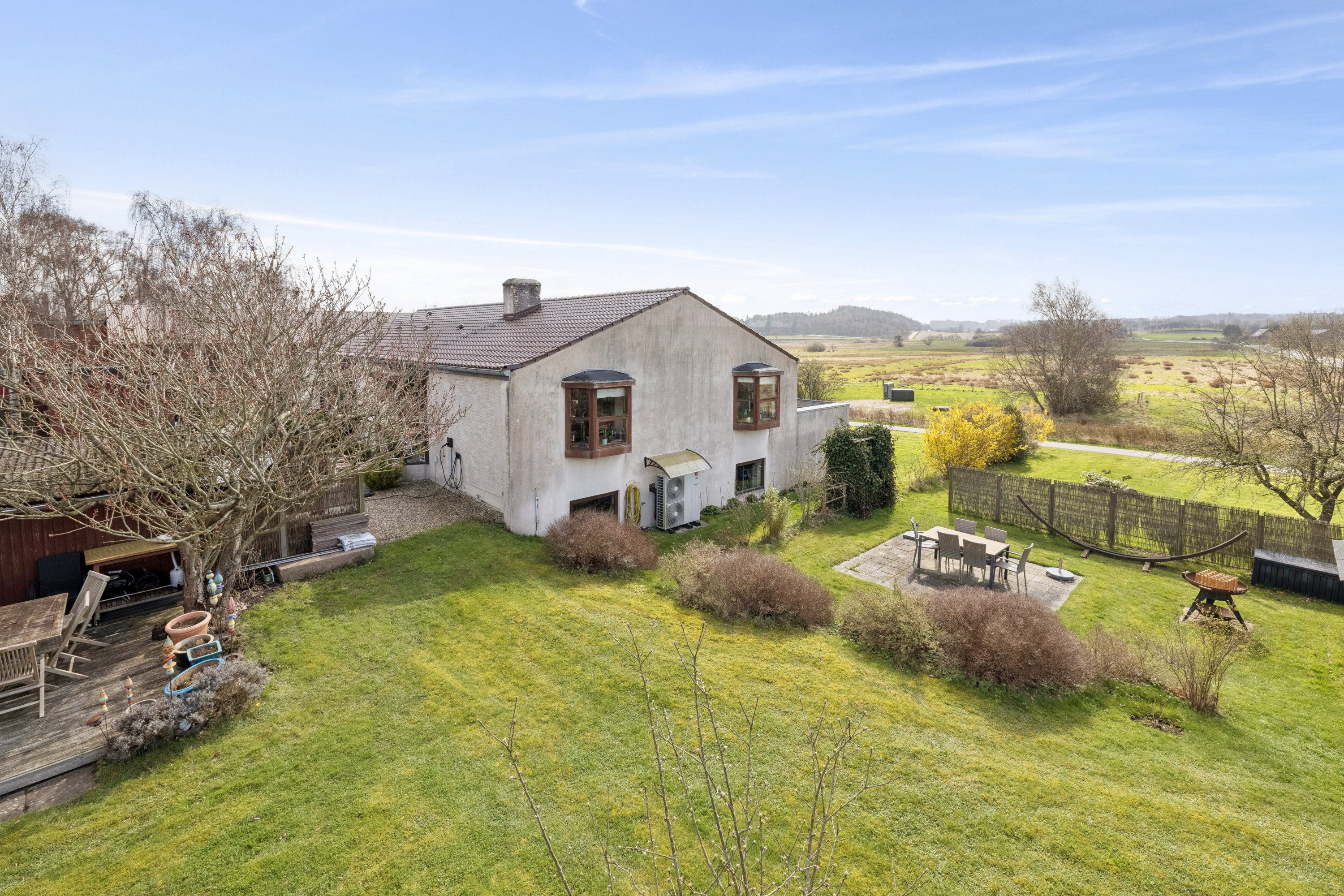 Fremhævet andet billede i fuldskærmstilstand. Billede af Hovedgaden 2, Vejrumbro, 8830 Tjele